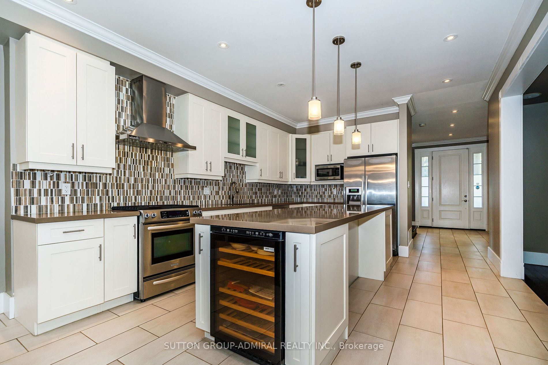 6 Duncombe Boulevard