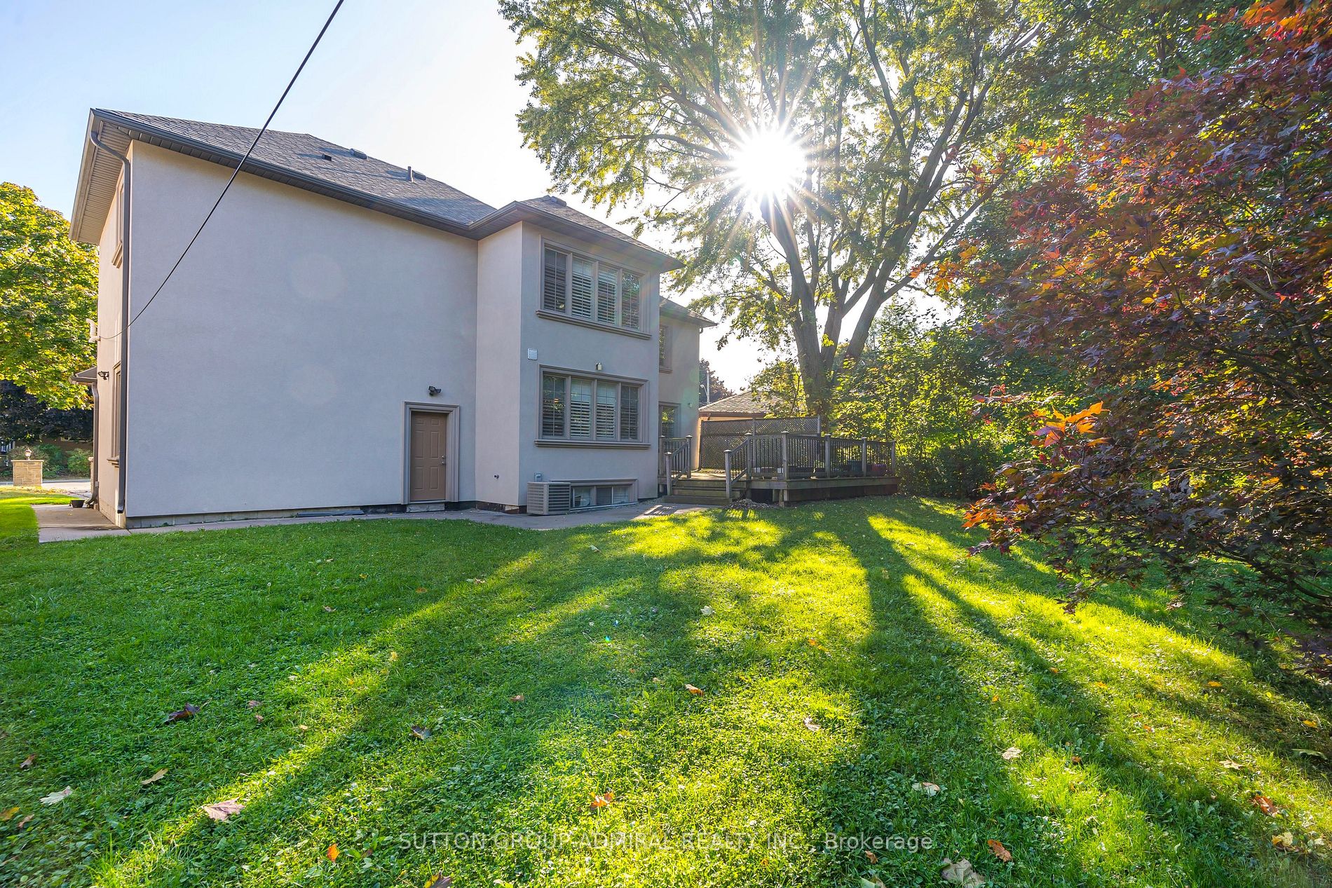 6 Duncombe Boulevard