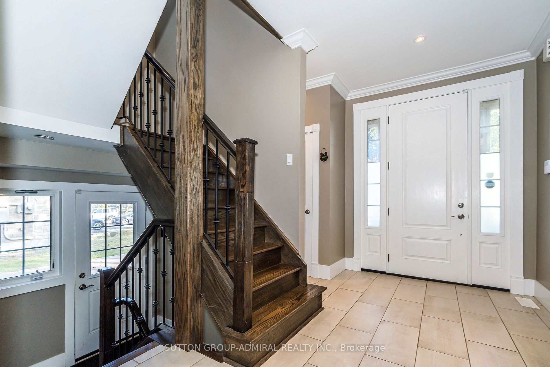 6 Duncombe Boulevard