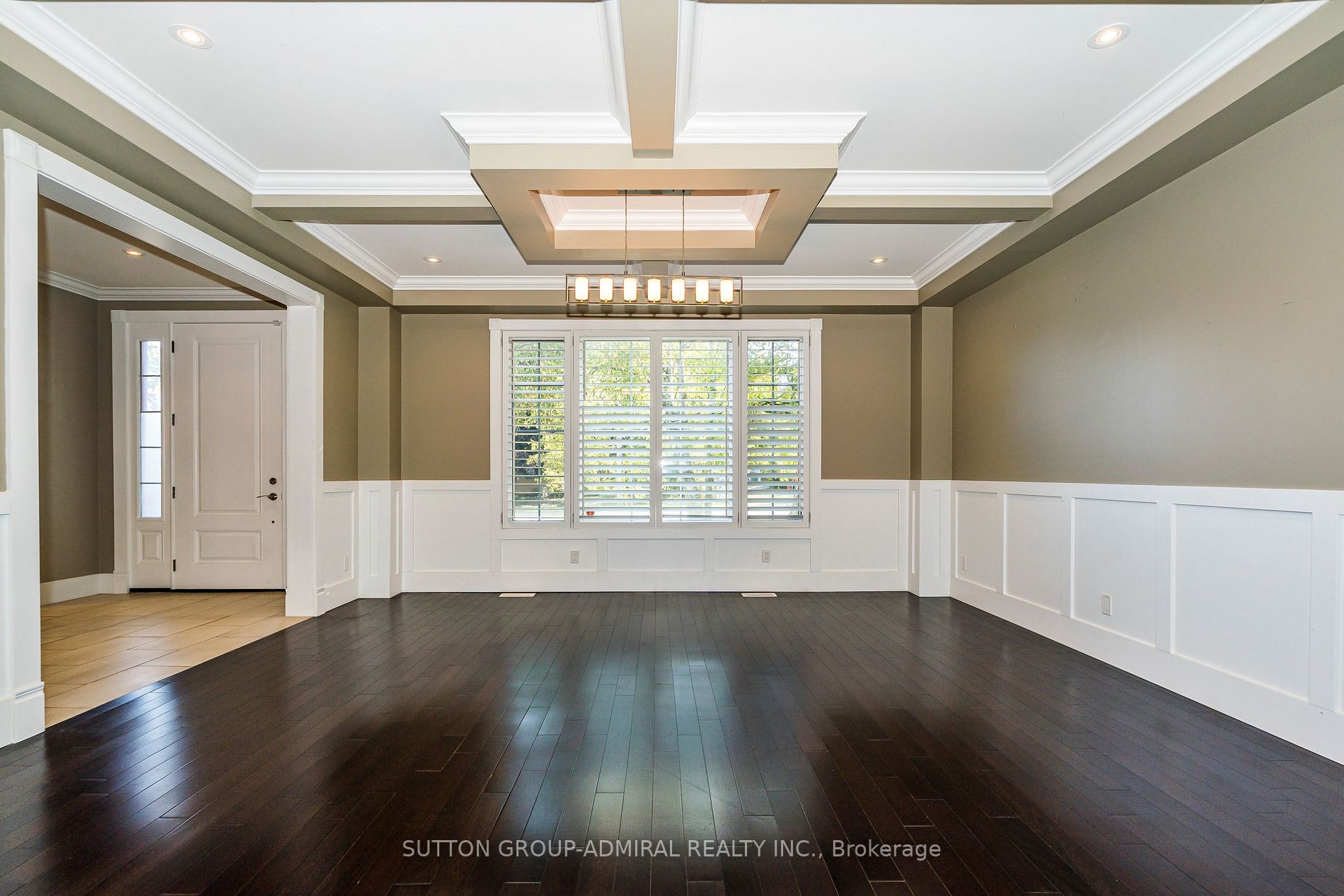 6 Duncombe Boulevard