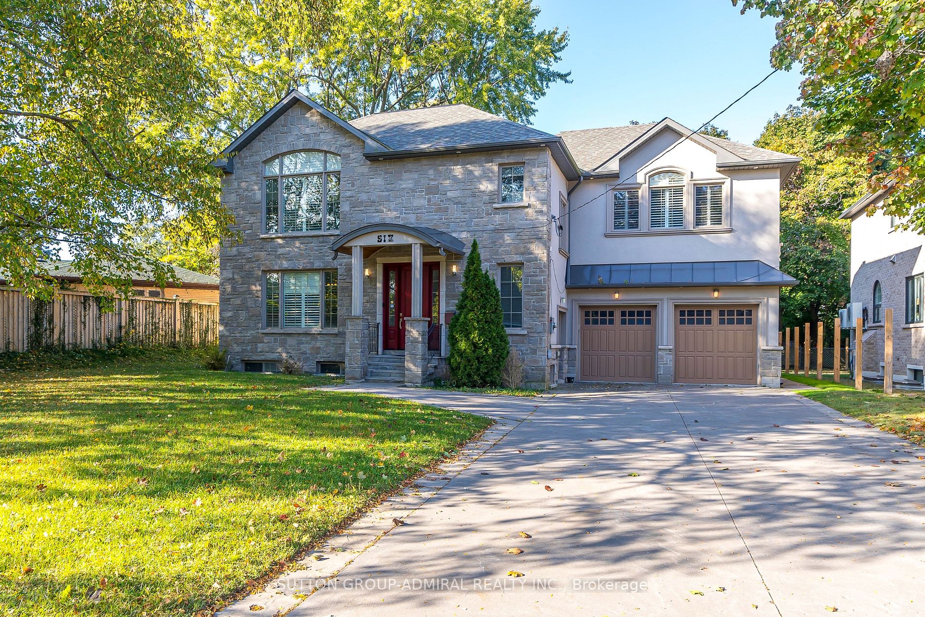 6 Duncombe Boulevard