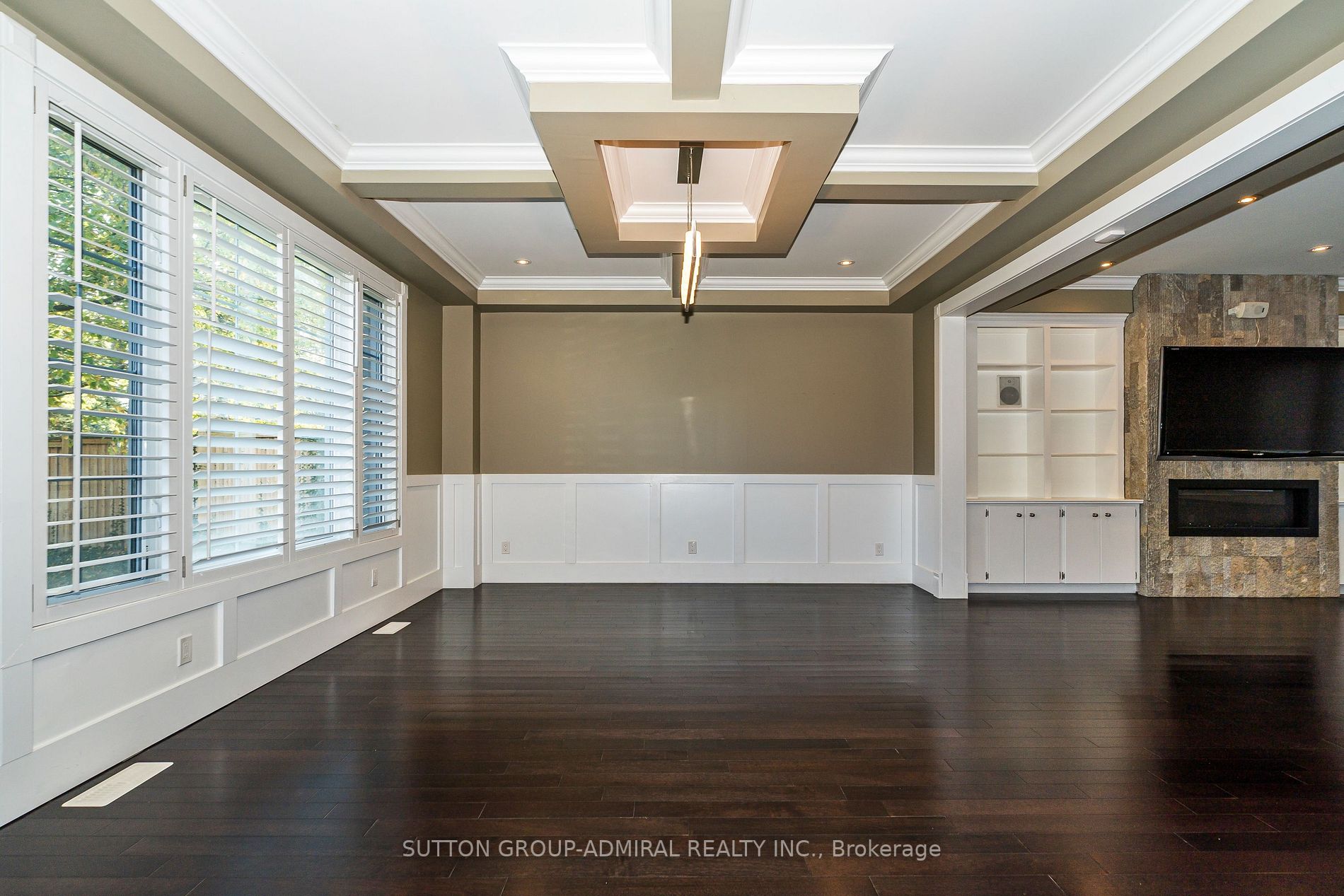 6 Duncombe Boulevard