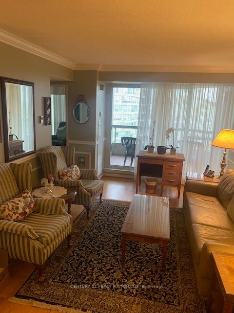 10 Guildwood Parkway, #923