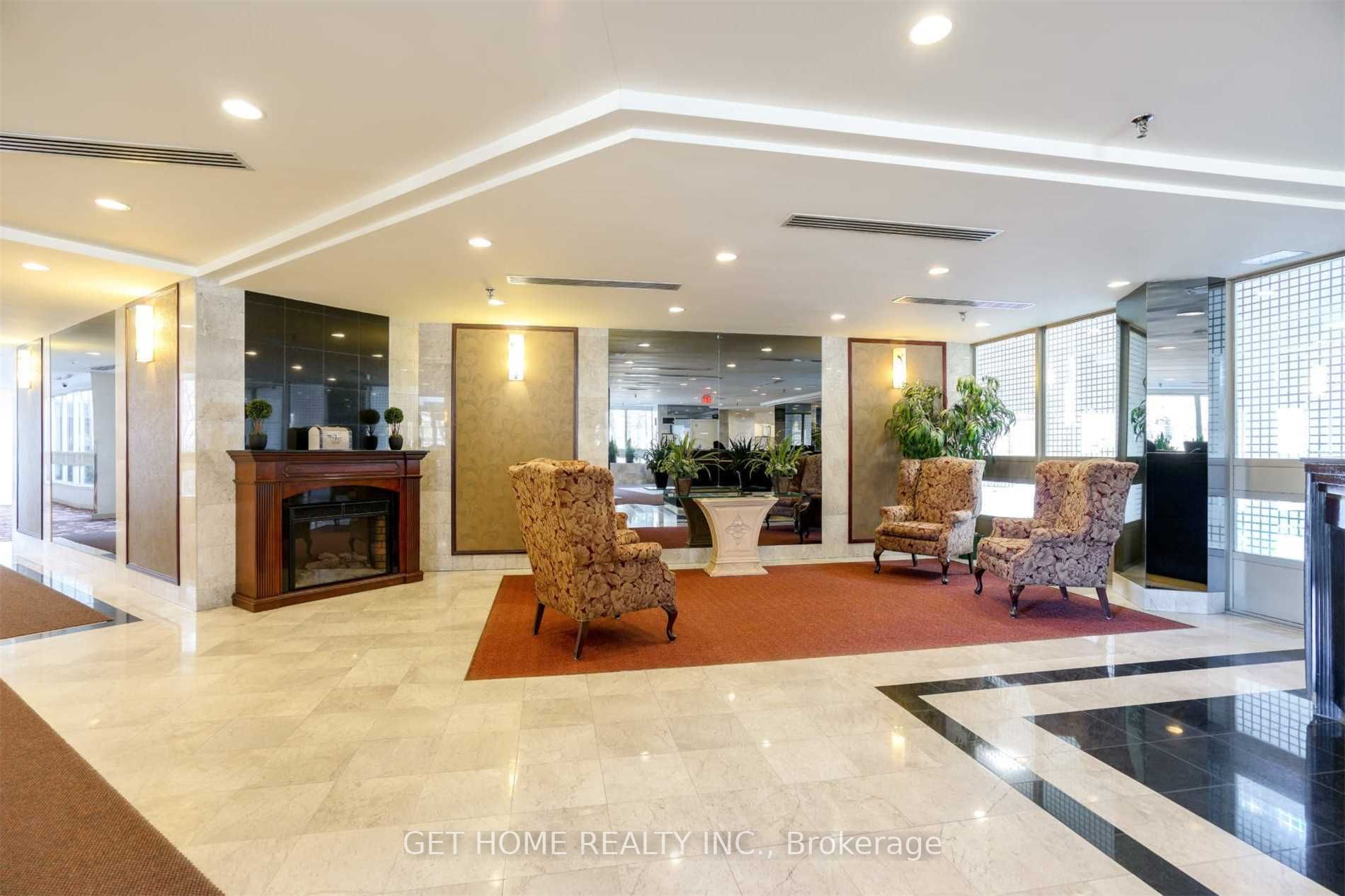 3233 Eglinton Ave E, #511