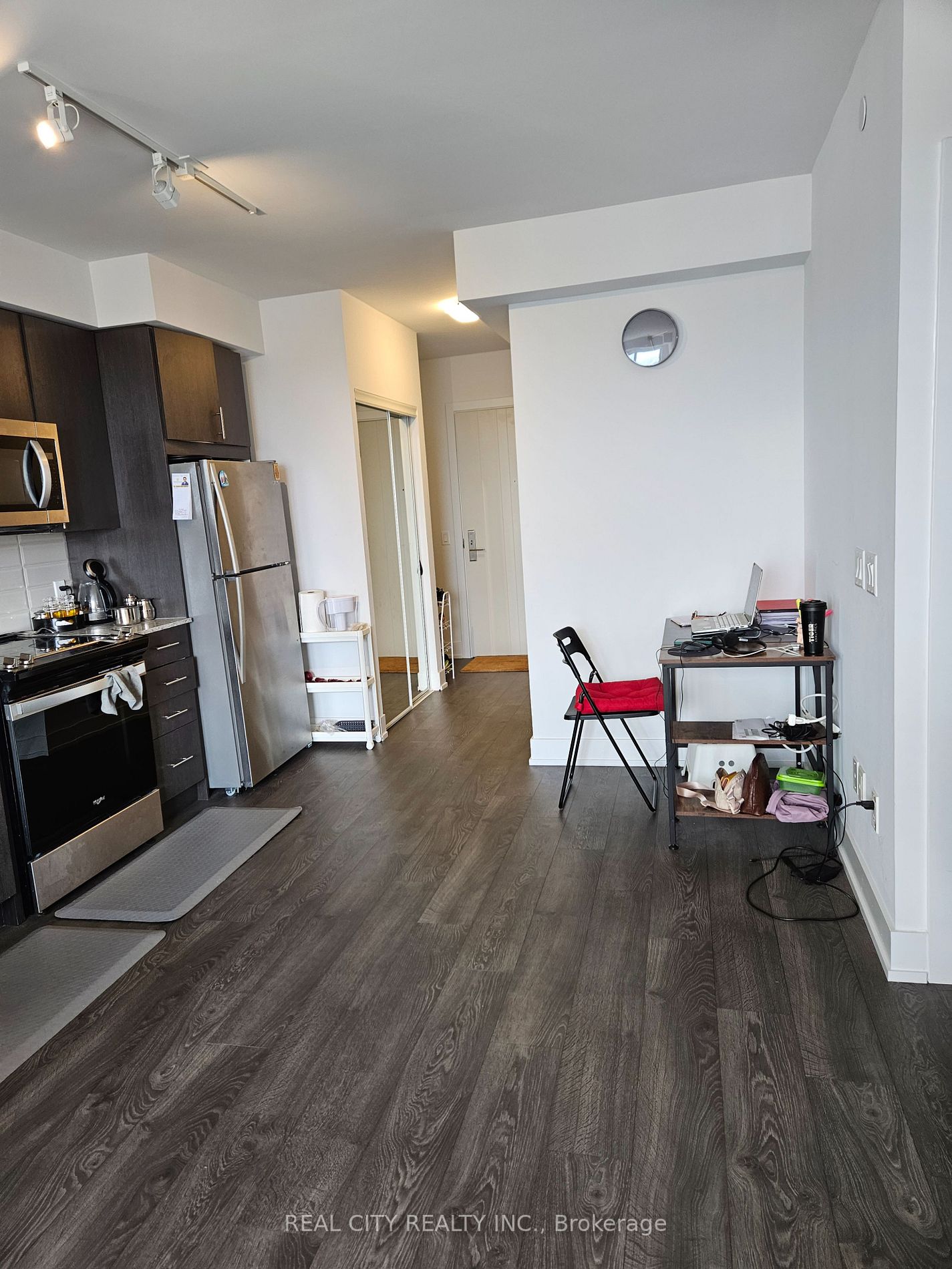 2550 Simcoe Street N, #1004