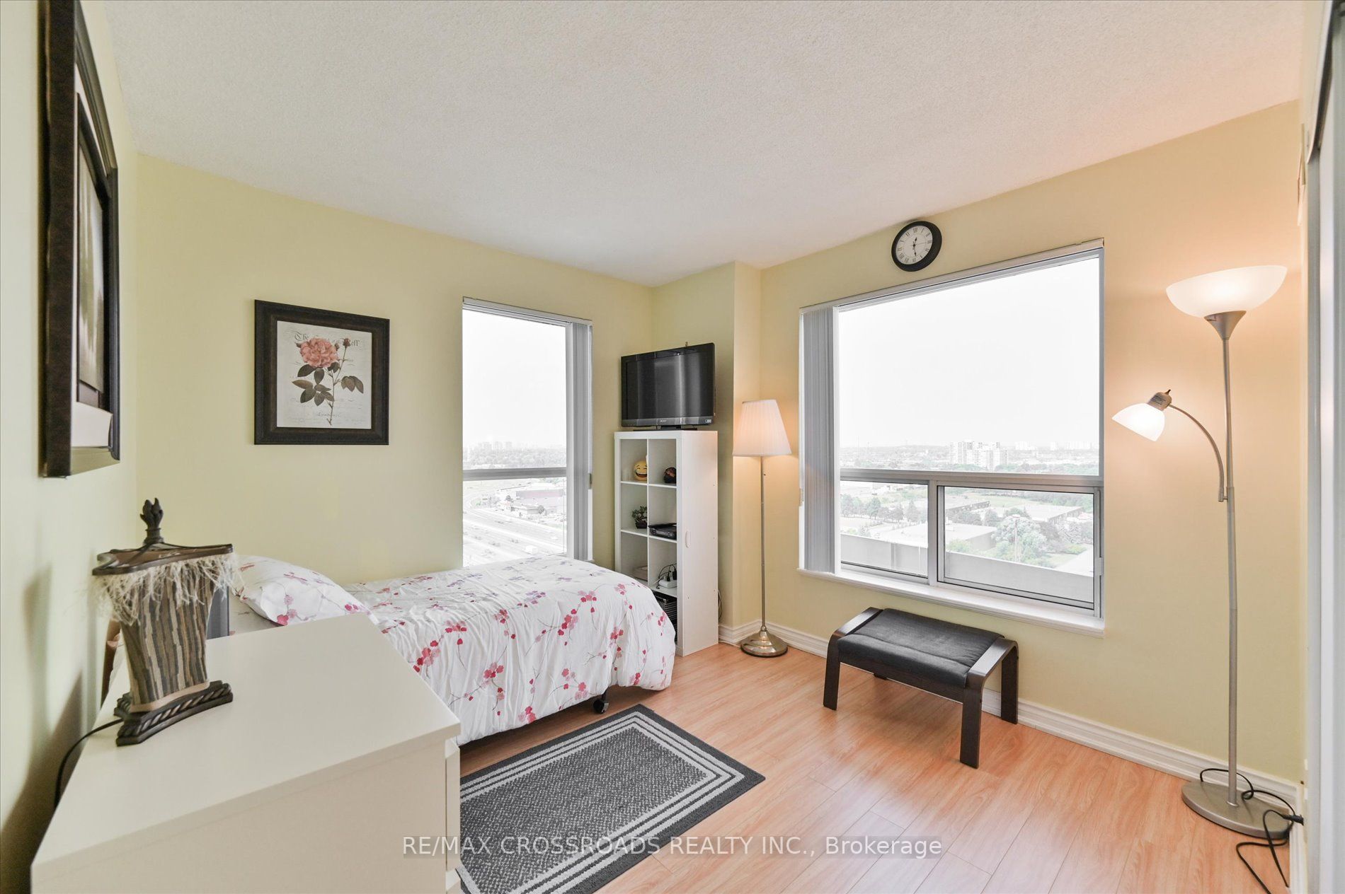 38 Lee Centre Dr, #1912