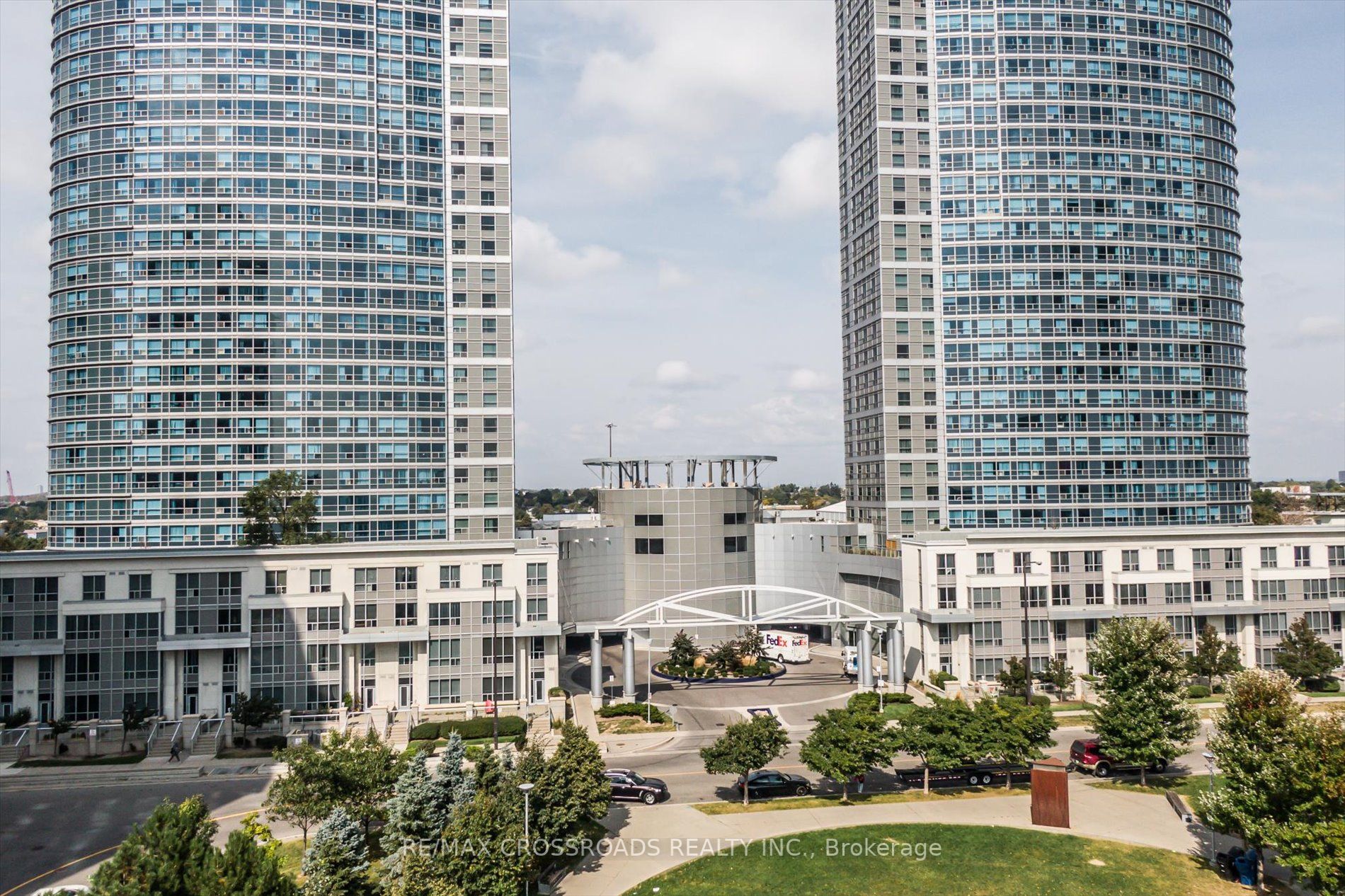 38 Lee Centre Dr, #1912
