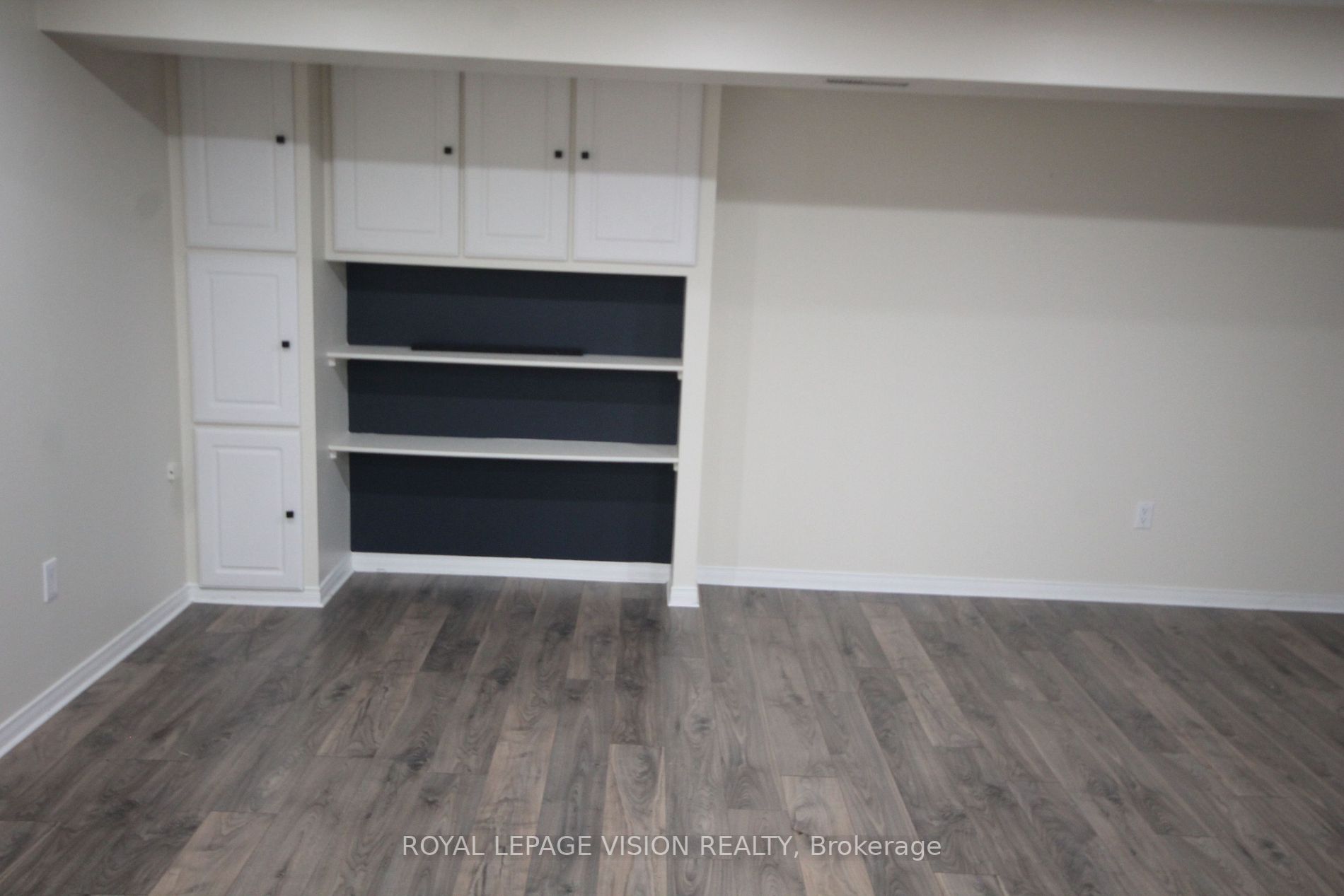 1133 Norman Cres