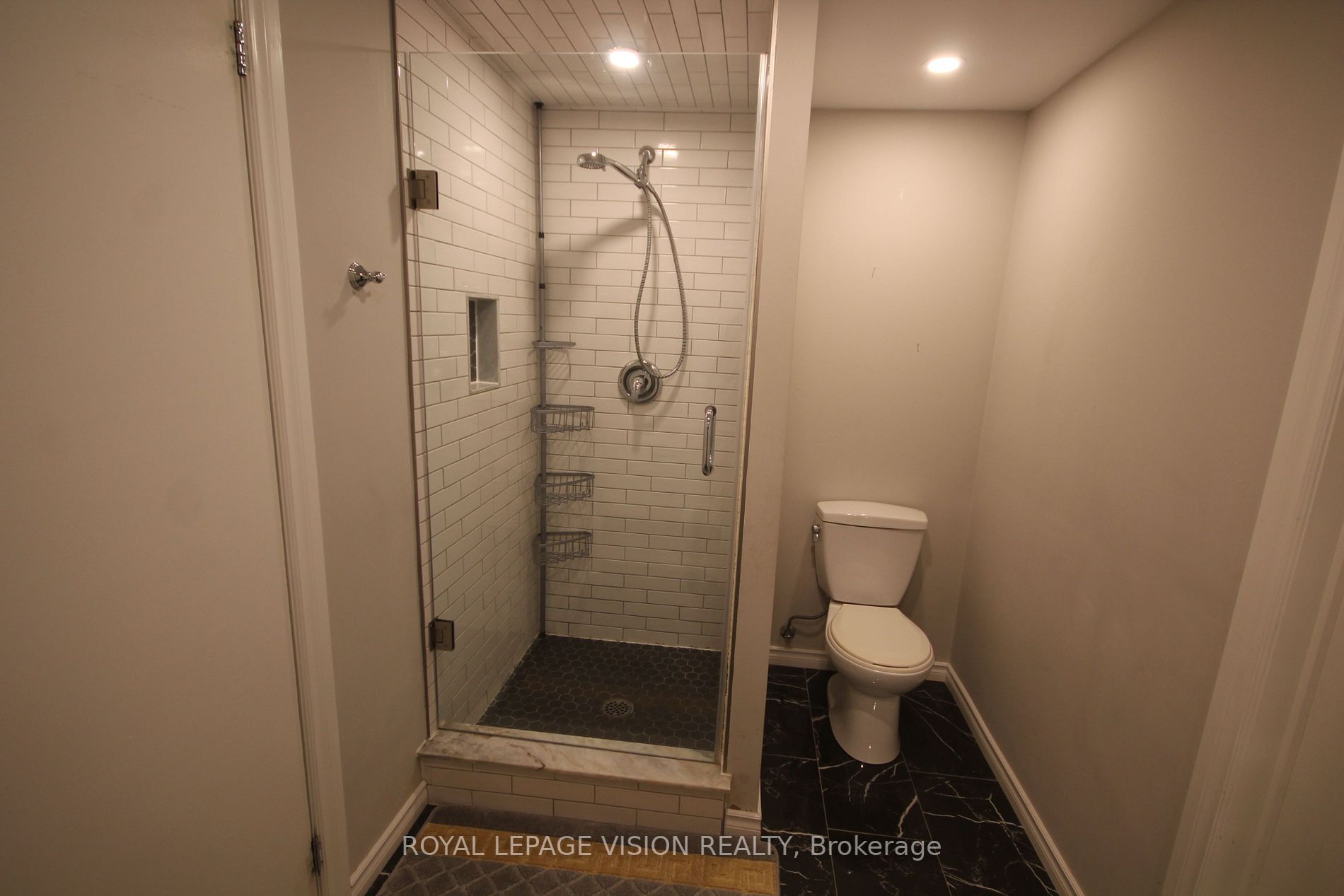 1133 Norman Cres