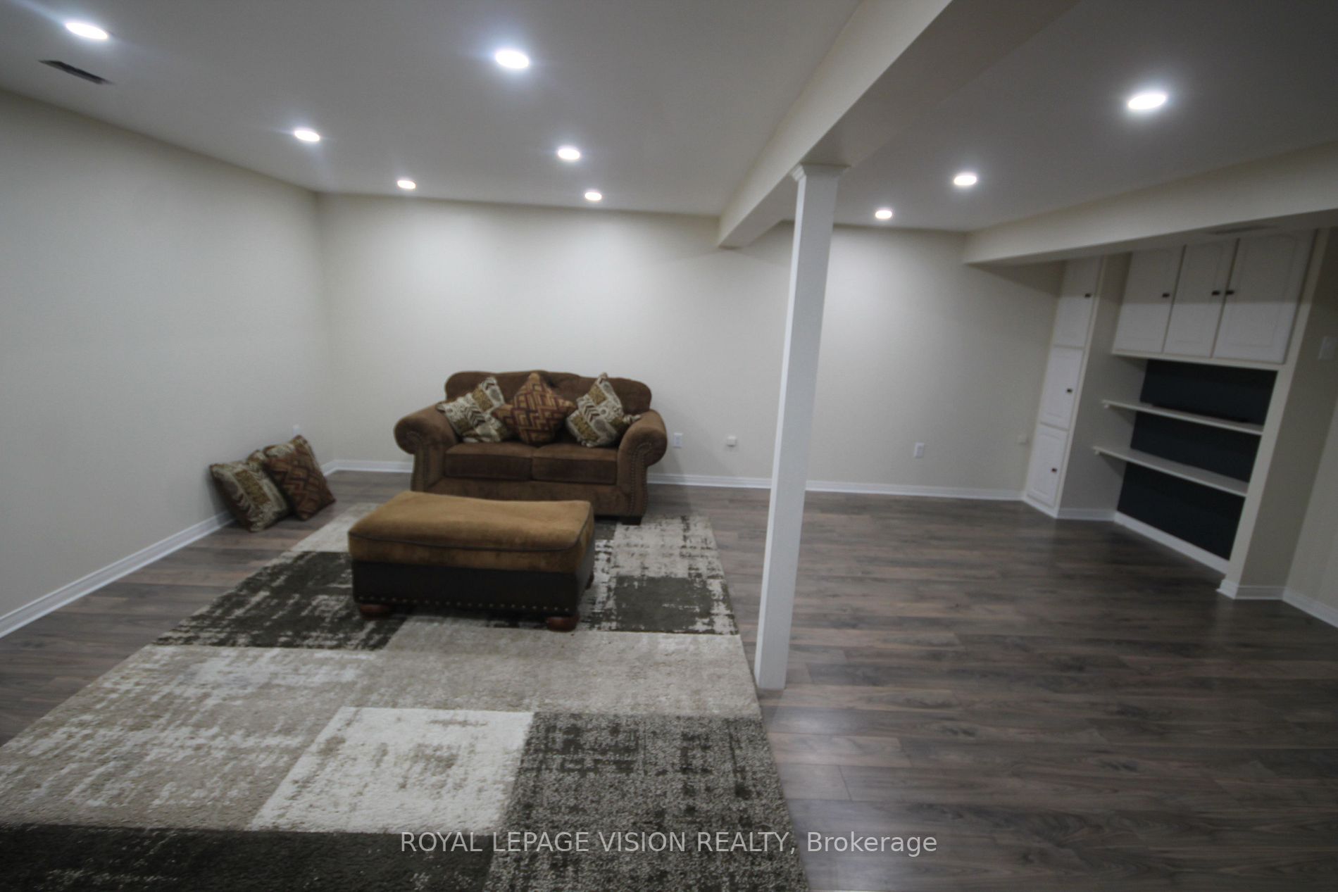 1133 Norman Cres