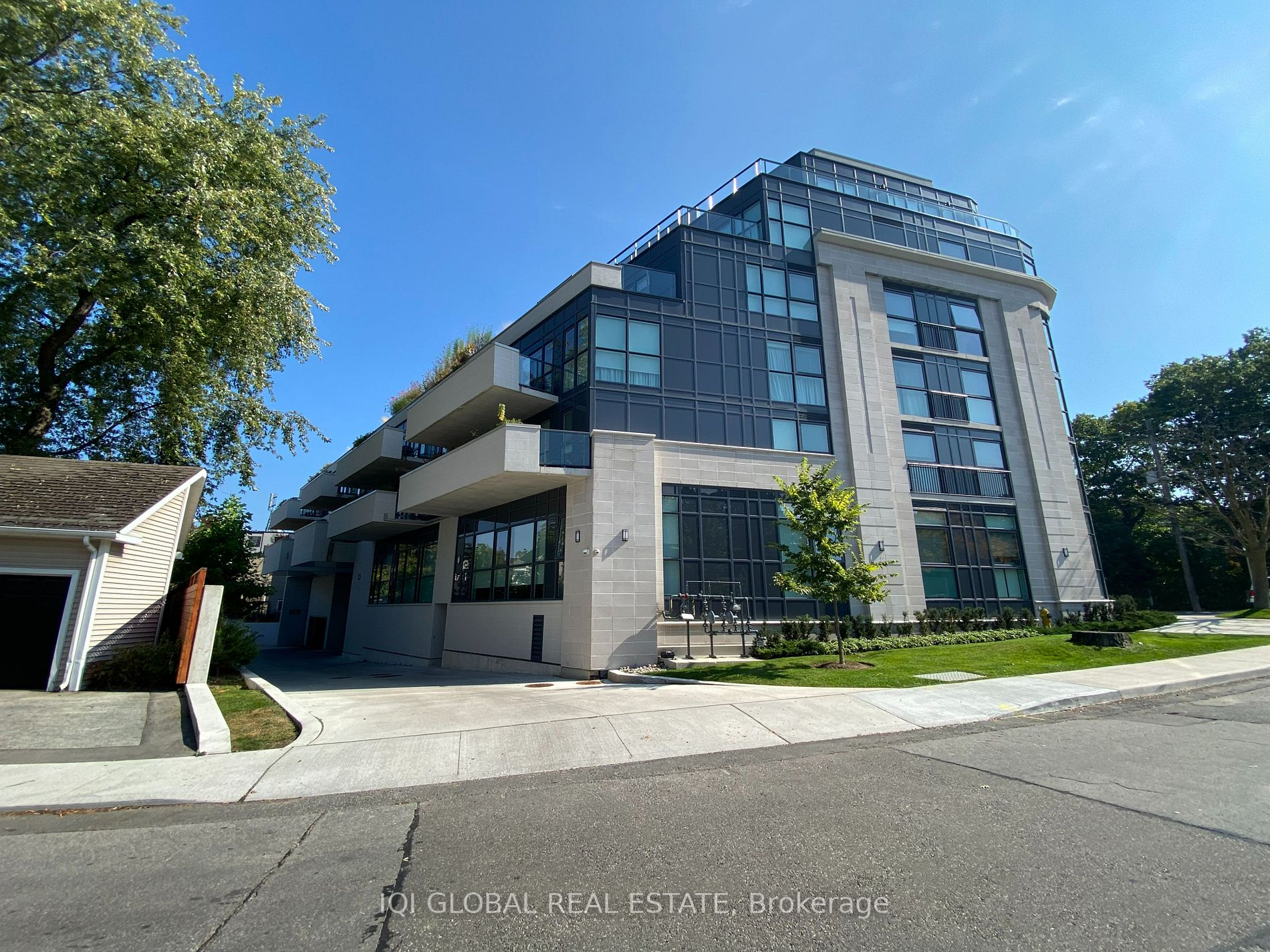 1400 Kingston Rd N, #207