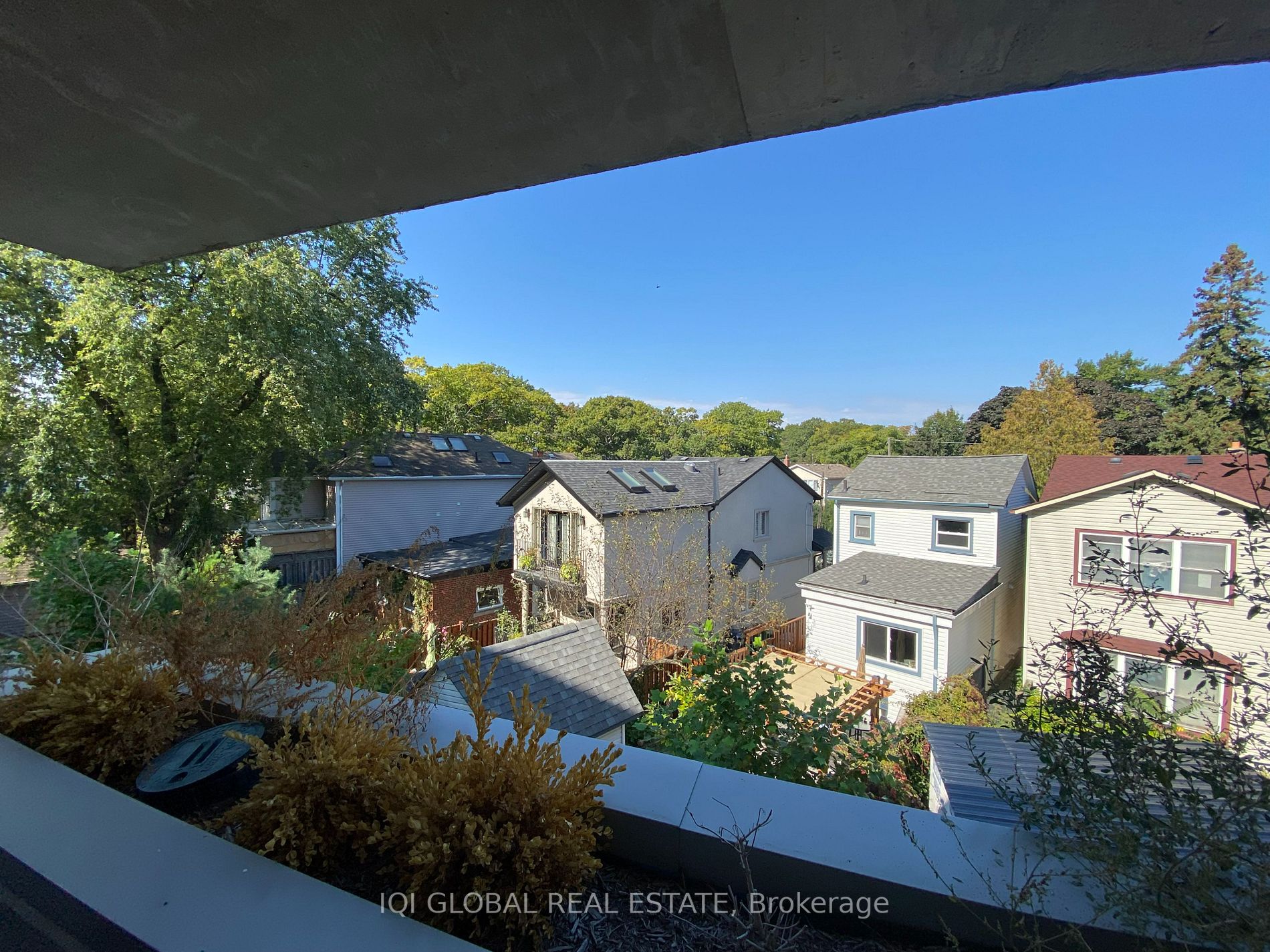 1400 Kingston Rd N, #207
