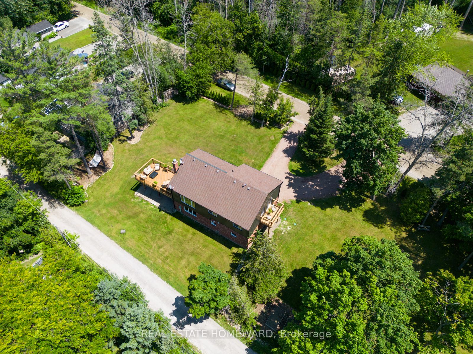 6 Armstrong Ave