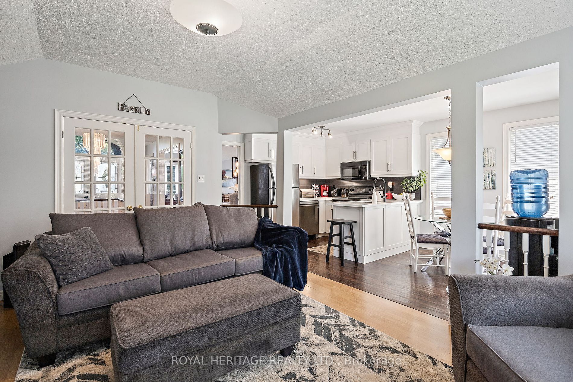 448 Sheppard Avenue