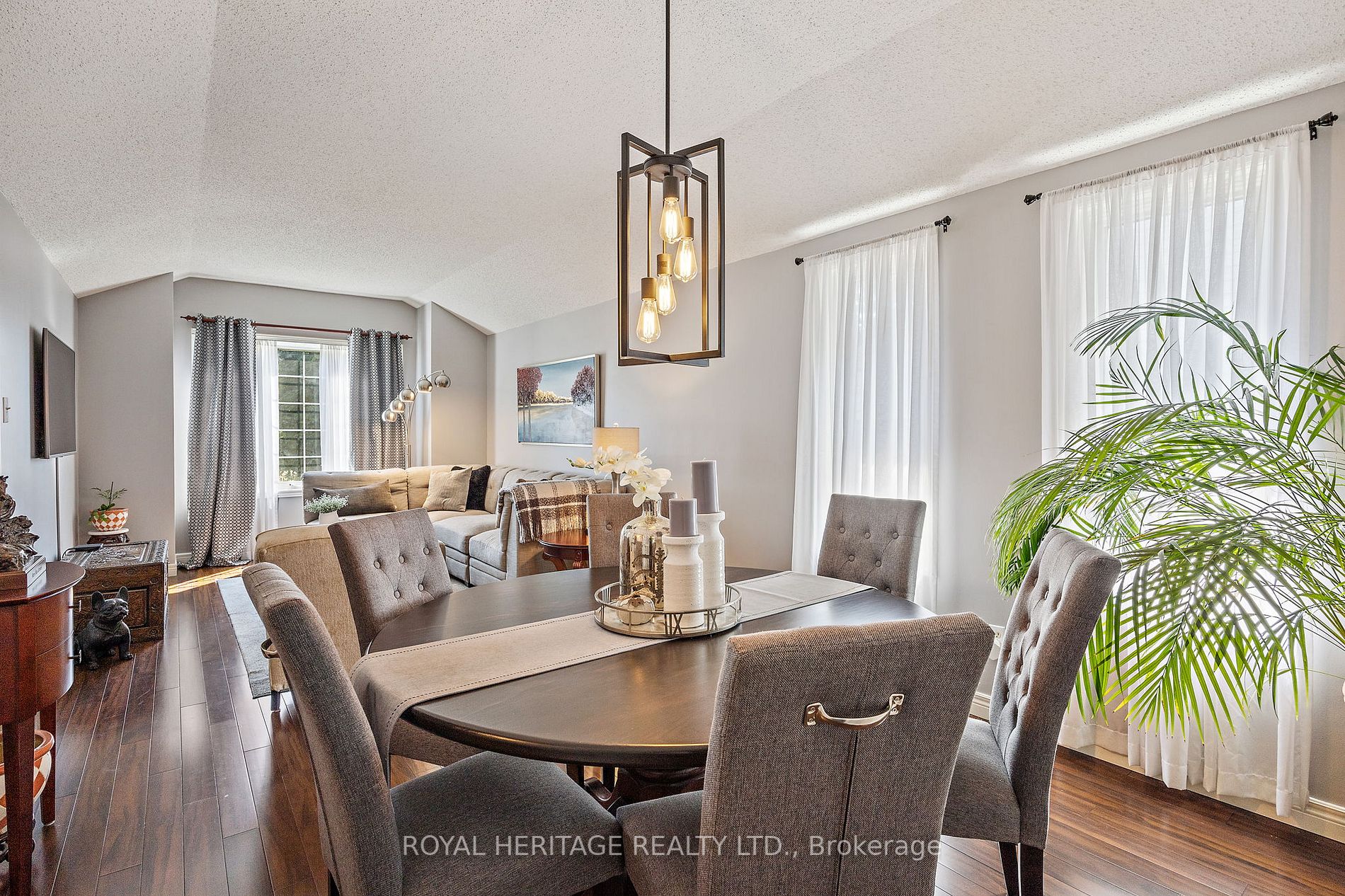 448 Sheppard Avenue