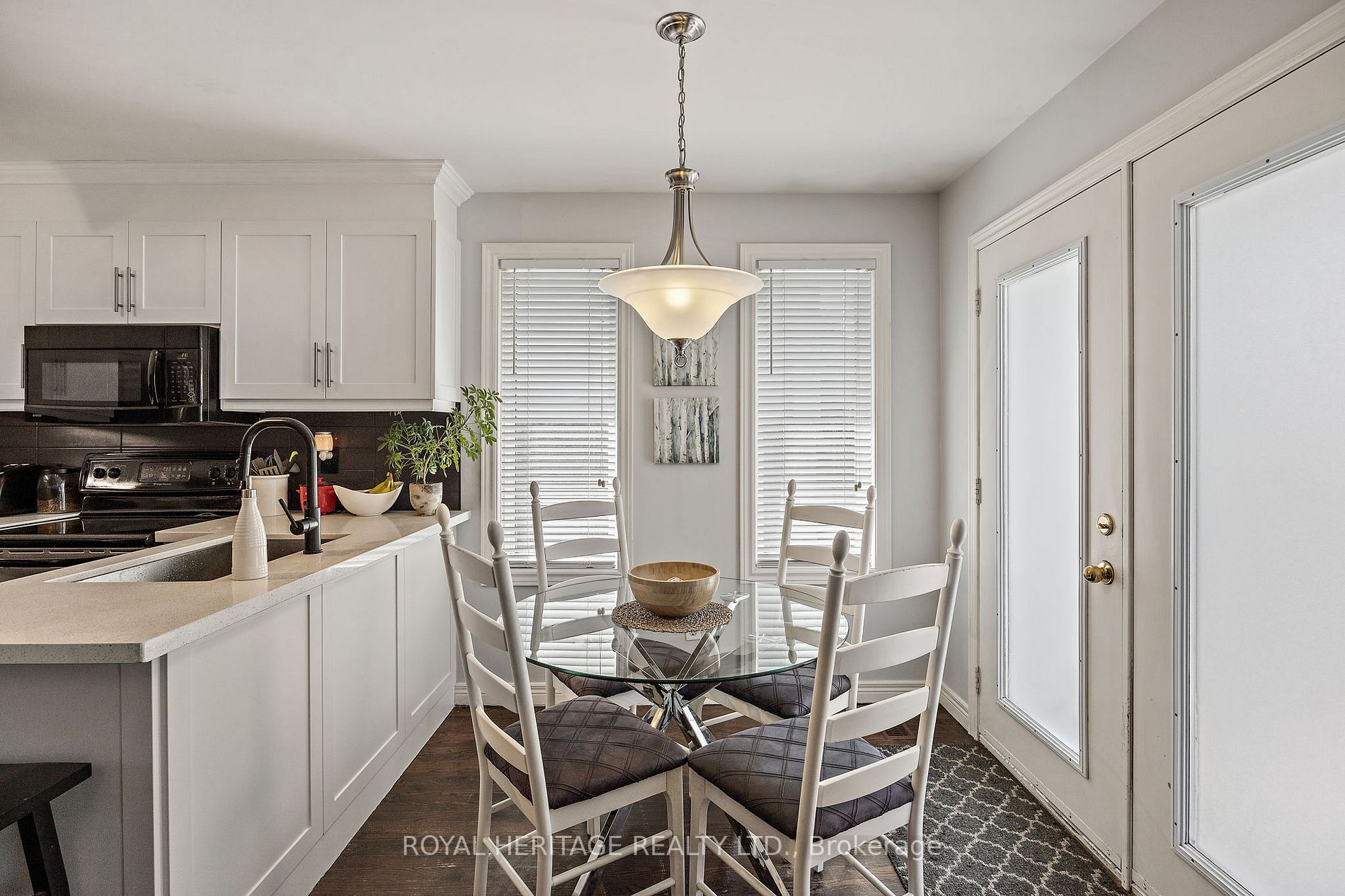 448 Sheppard Avenue