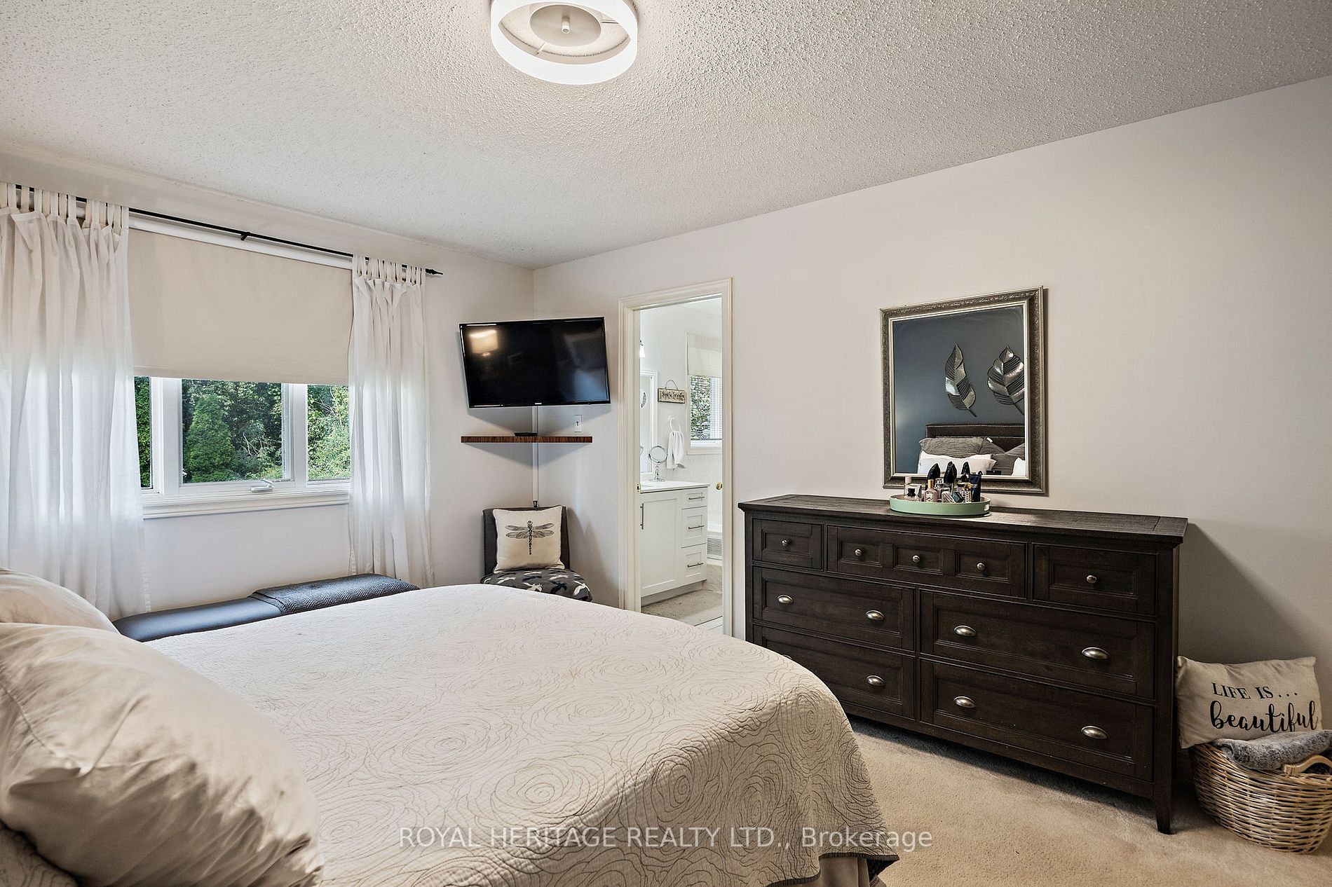 448 Sheppard Avenue