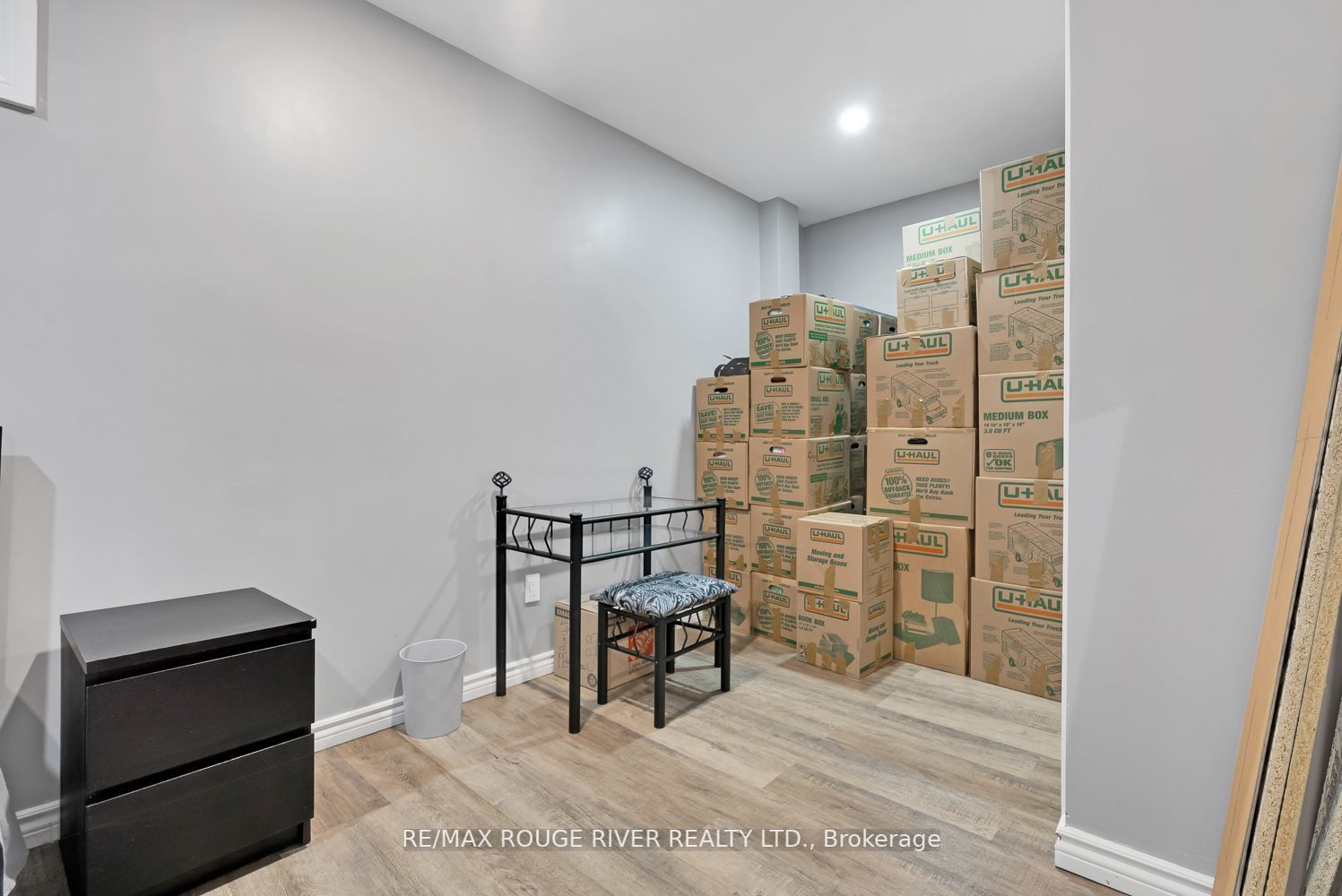 14 Doreen Cres