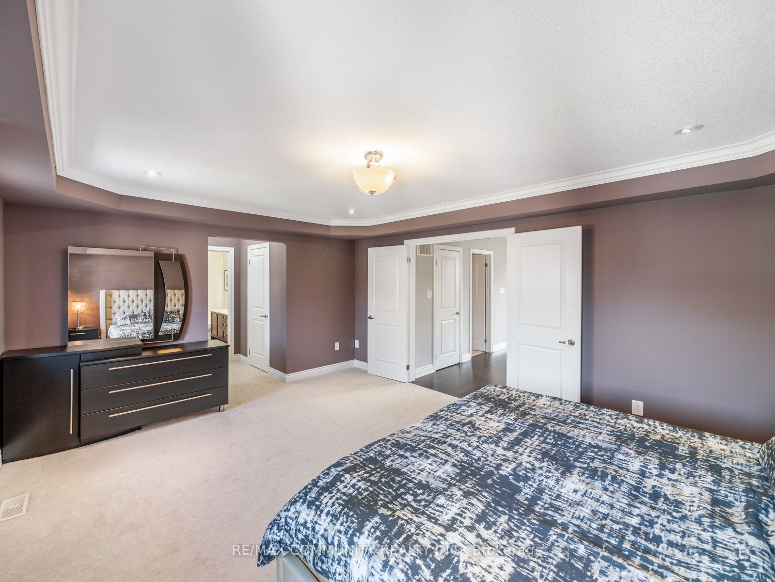398 Old Harwood Ave