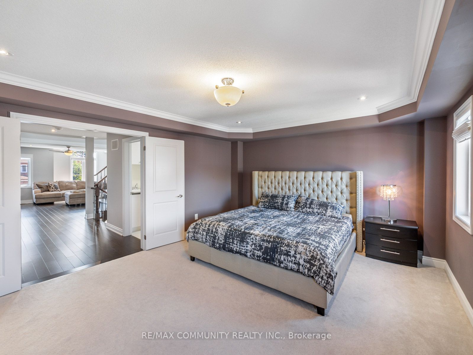 398 Old Harwood Ave
