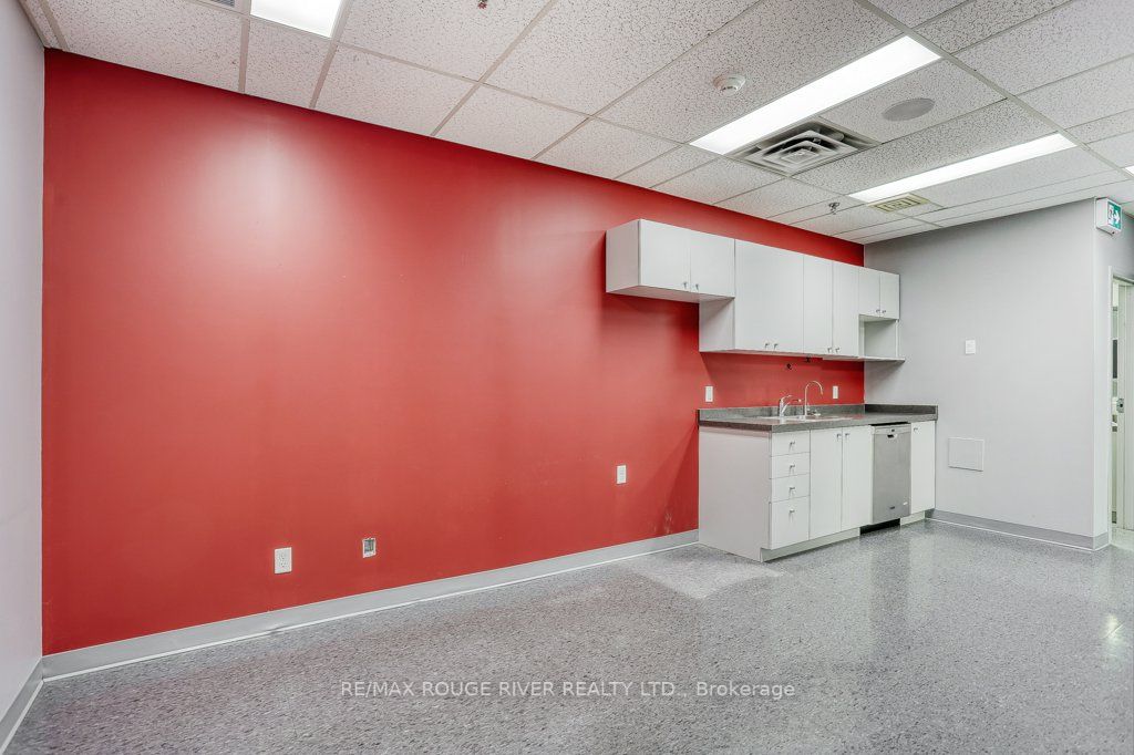 68 King St, #B & C