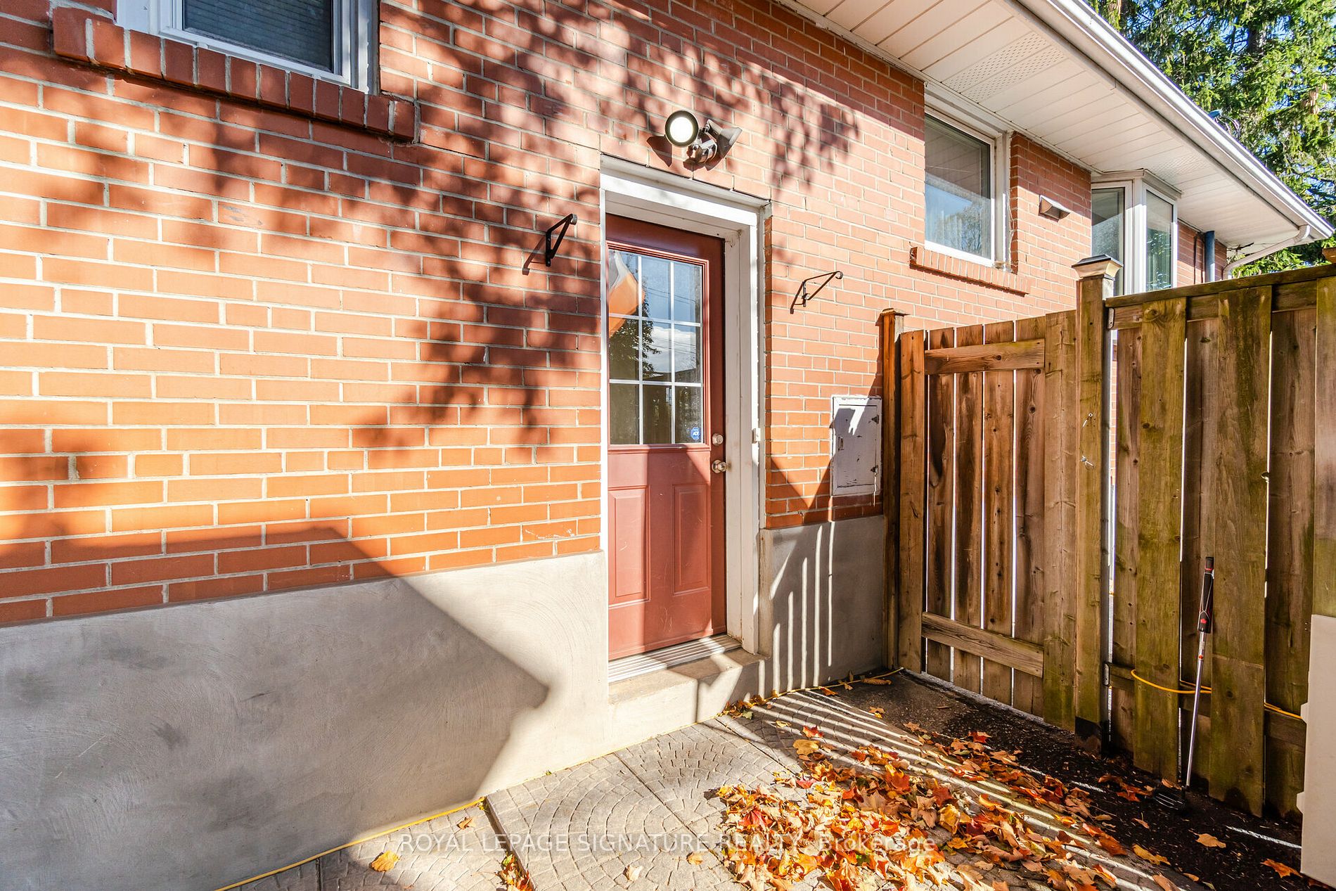 34 Ivan Rd