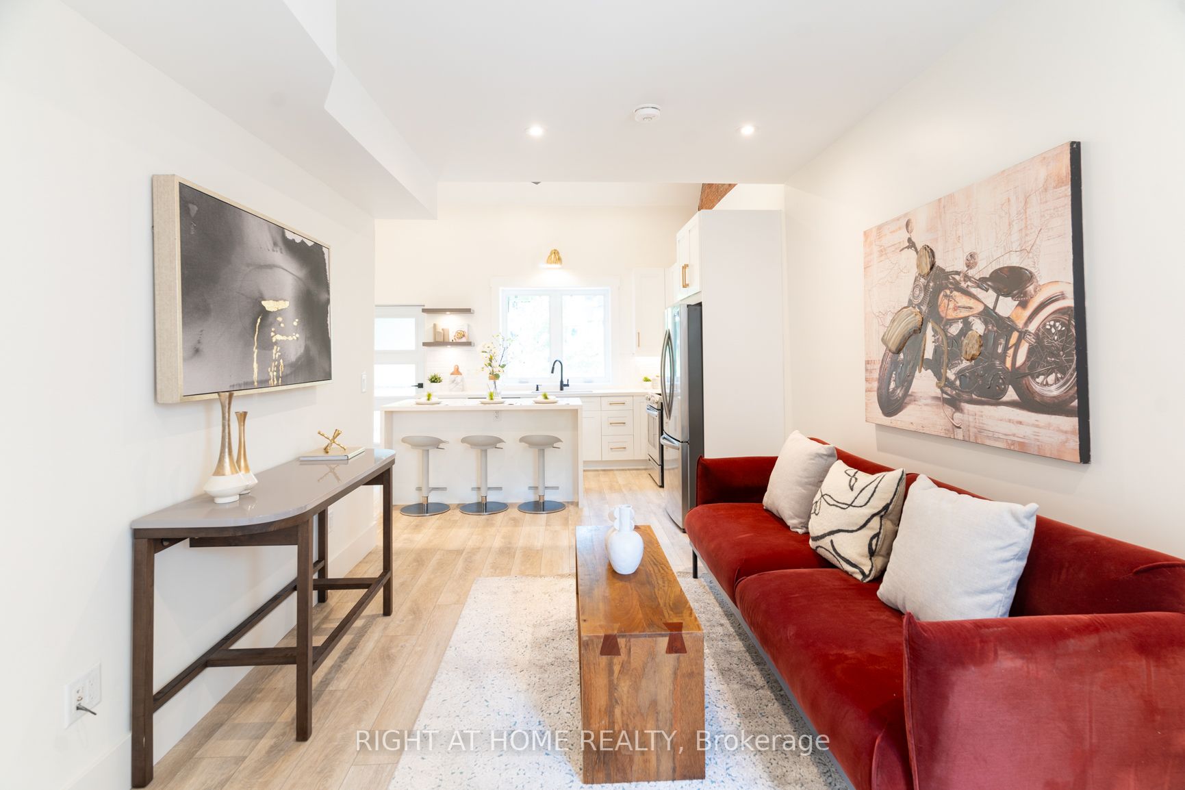 129 Kenilworth Ave, #Upper