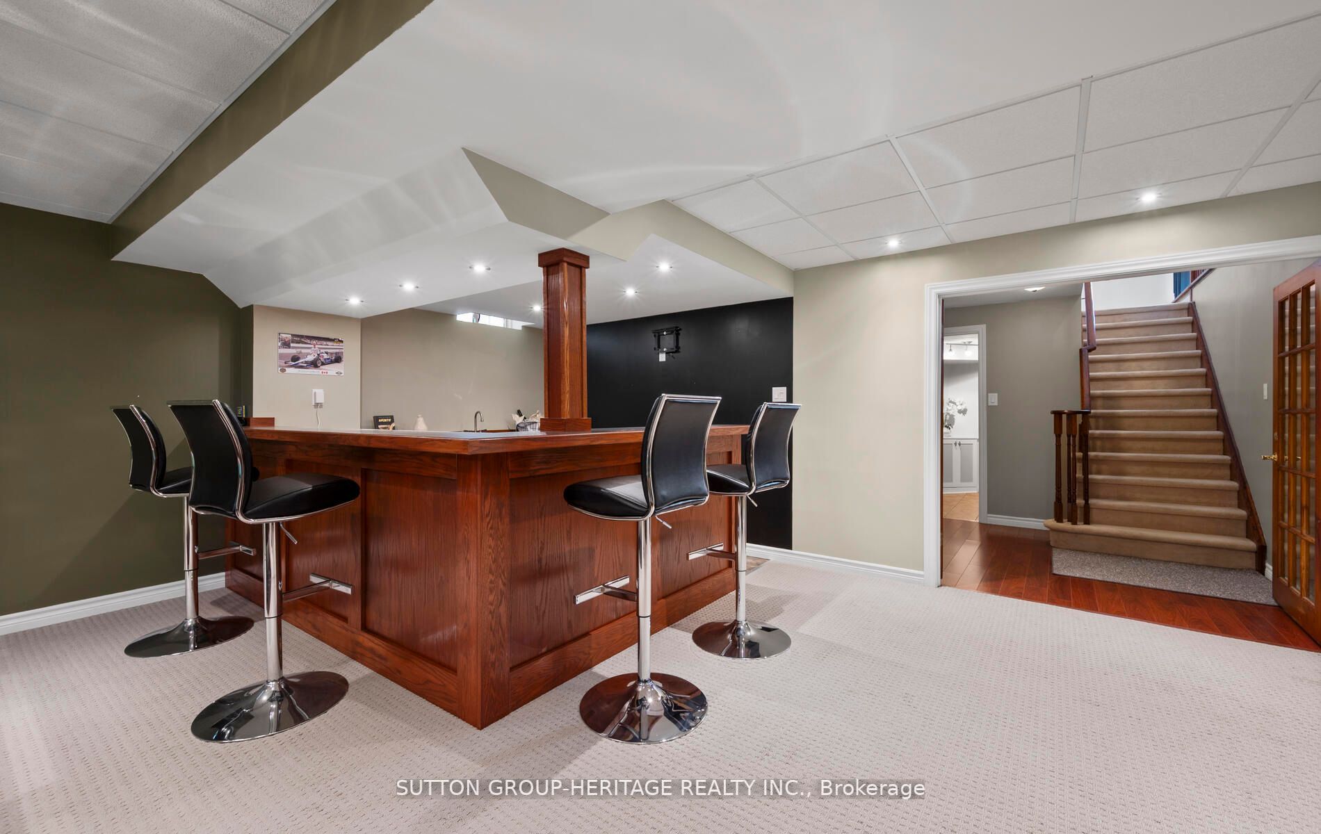 3 Penhurst Dr