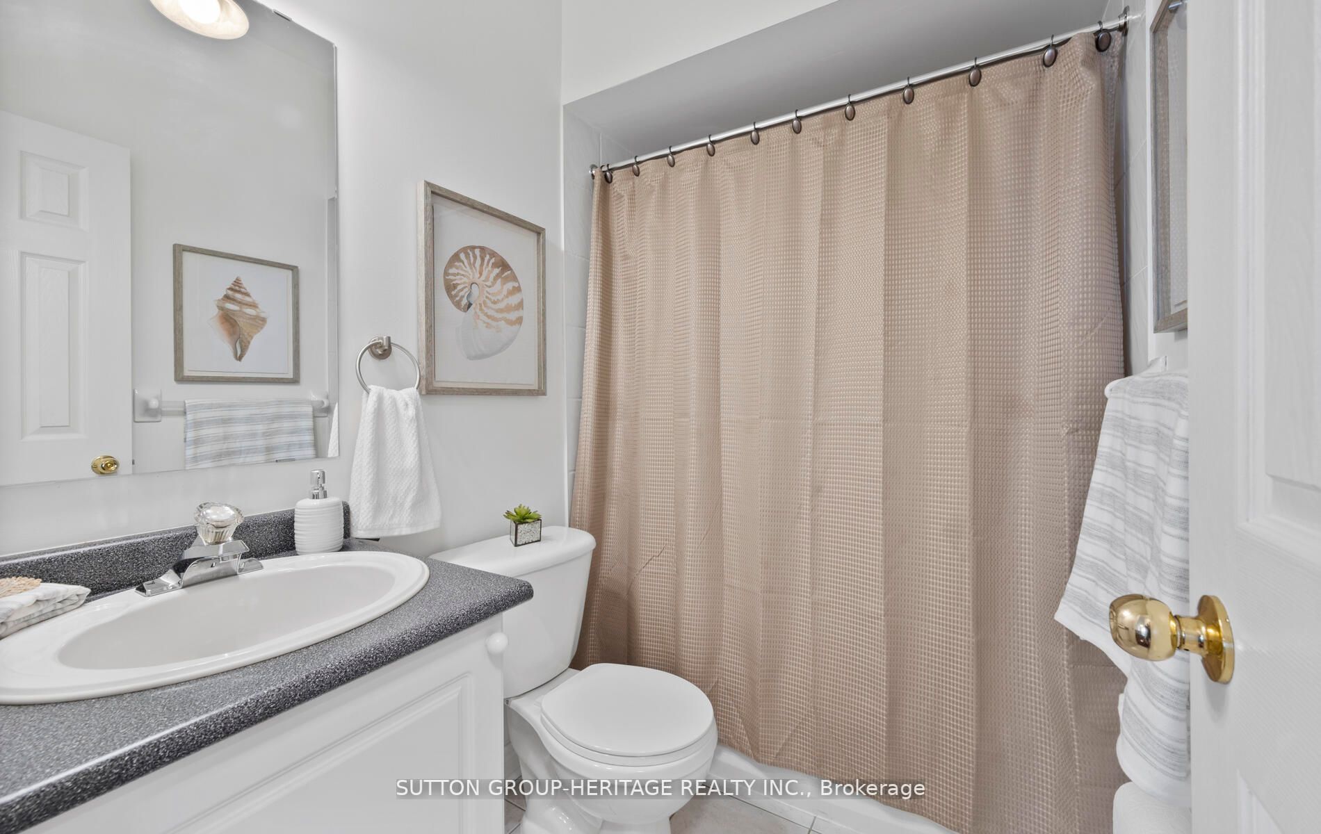 3 Penhurst Dr
