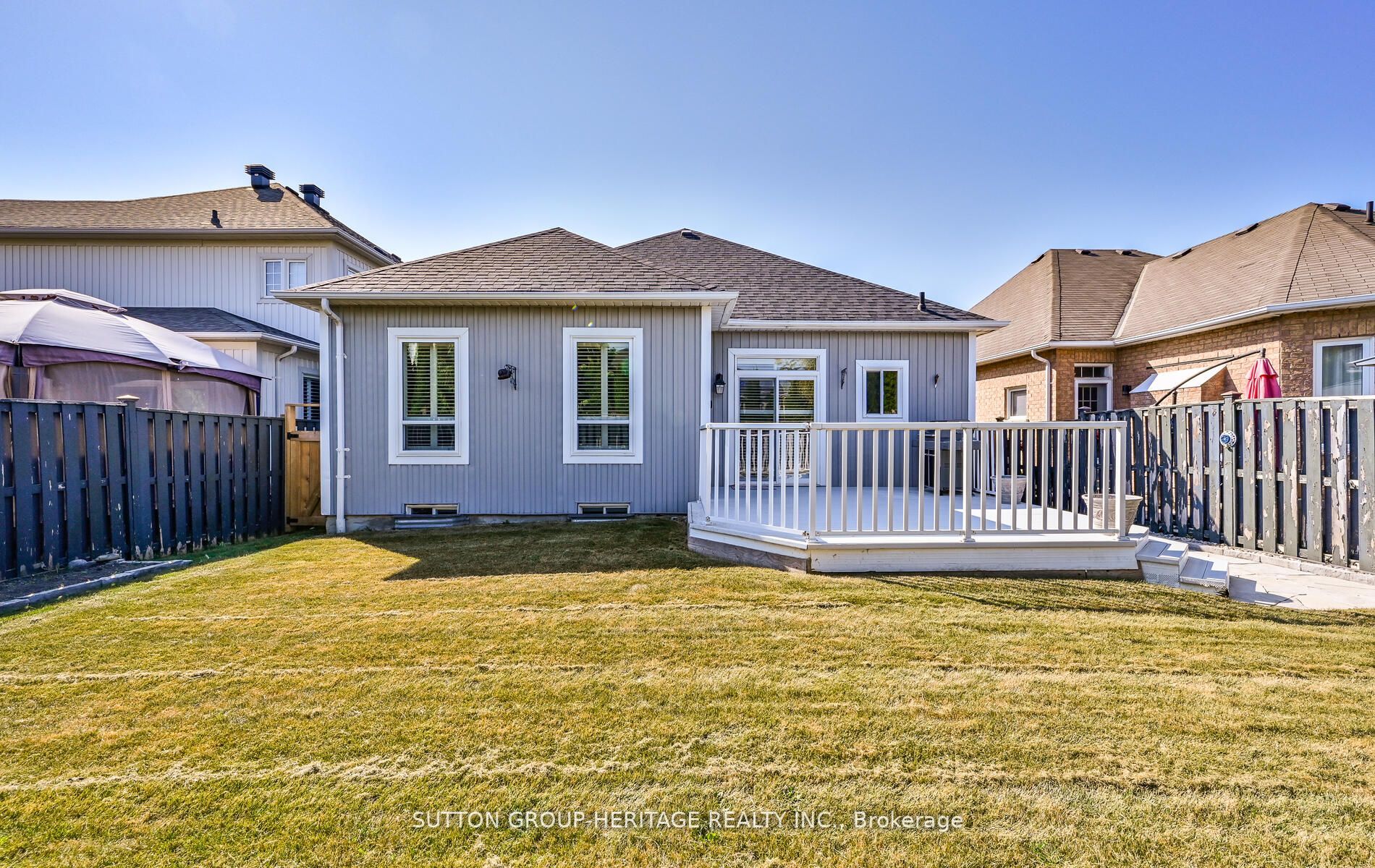 3 Penhurst Dr