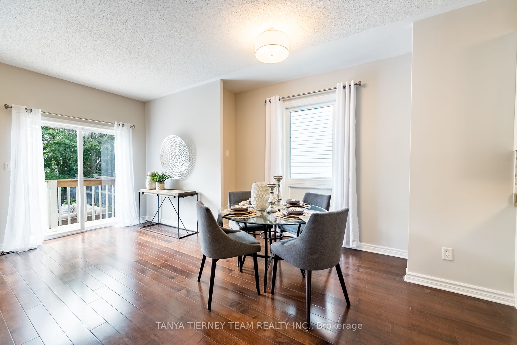 60 Darius Harns Dr