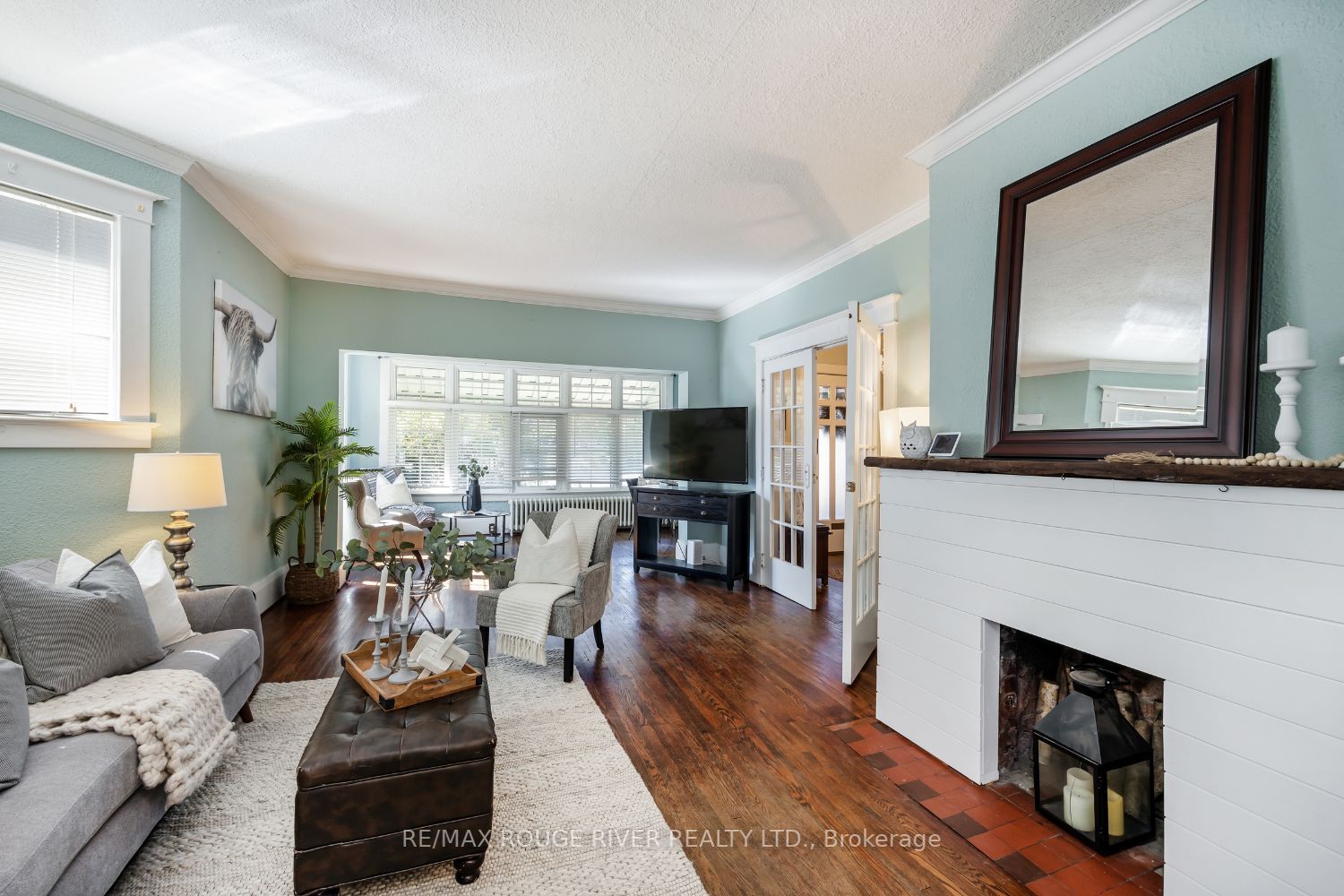 469 Simcoe Street N