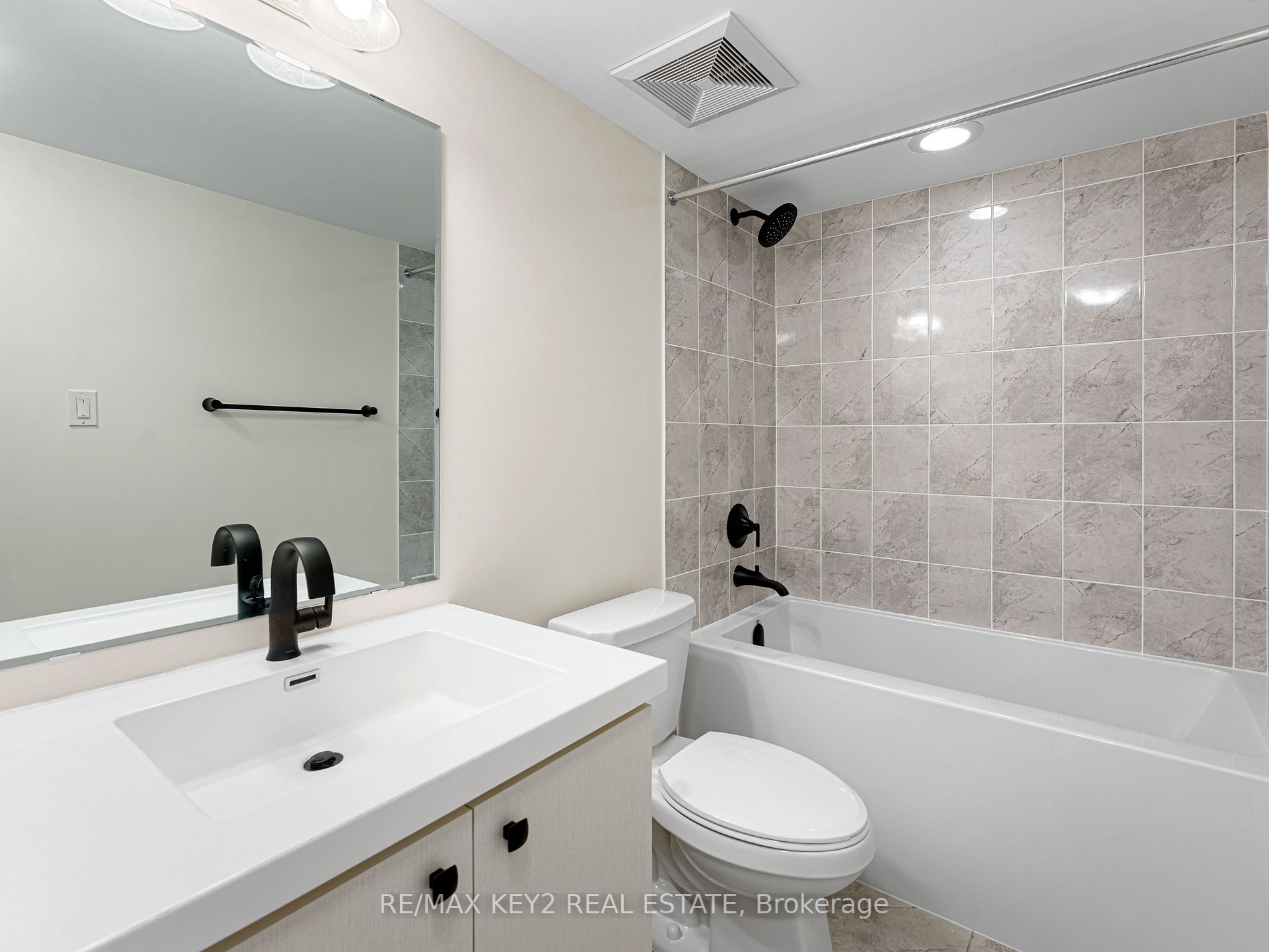 2787 Eglinton Avenue E, #334