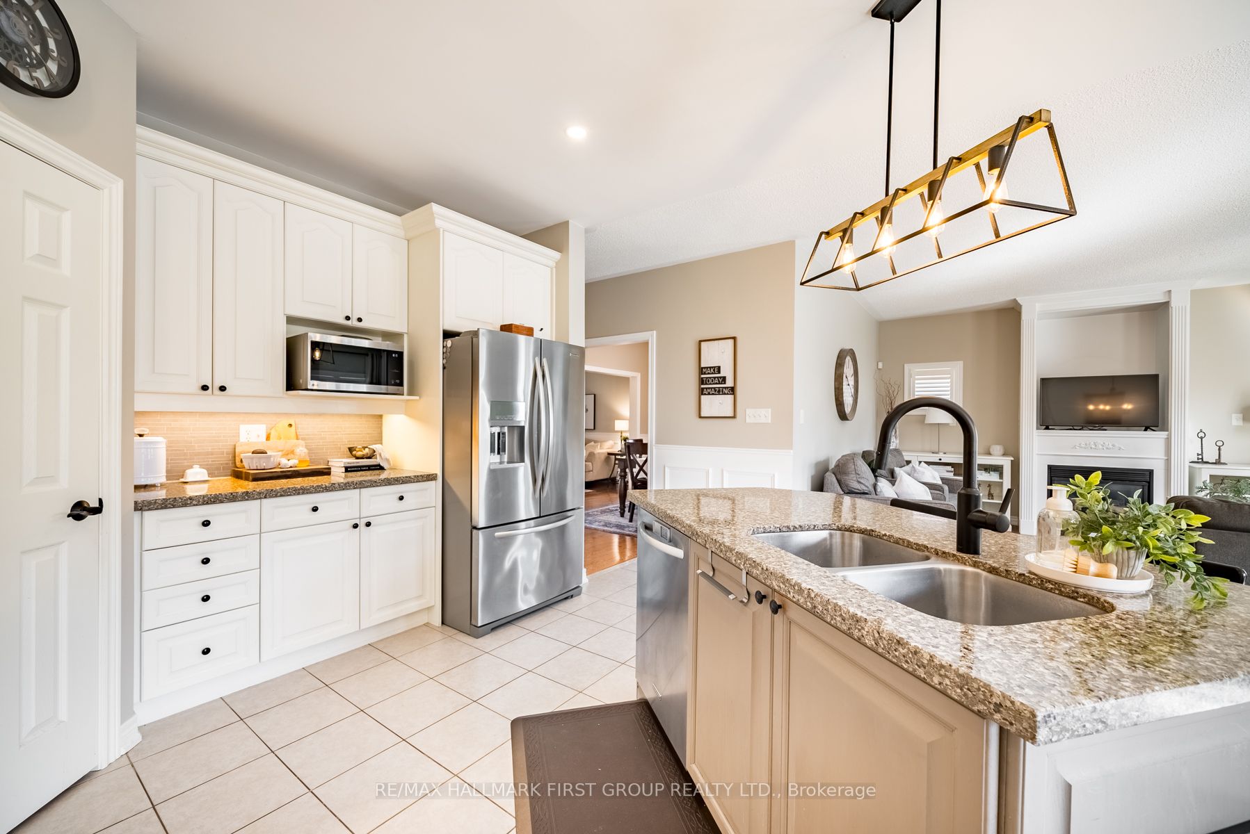 1052 Windrush Dr