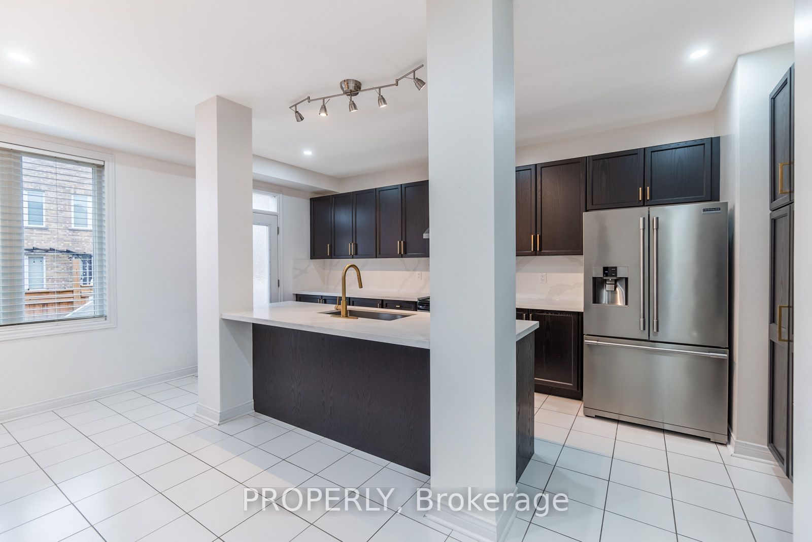 108 Garrardview St