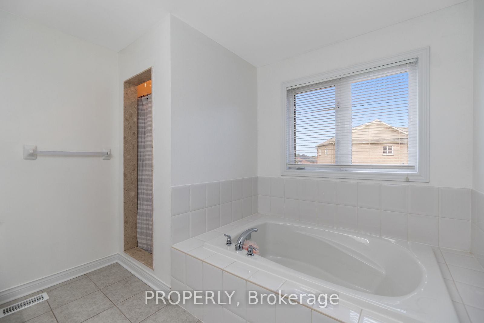 108 Garrardview St