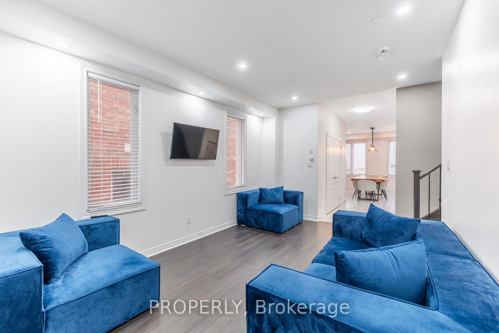 108 Garrardview St