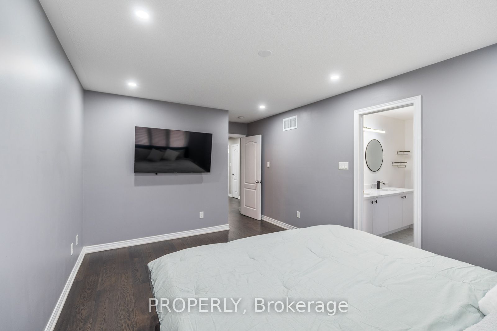 108 Garrardview St