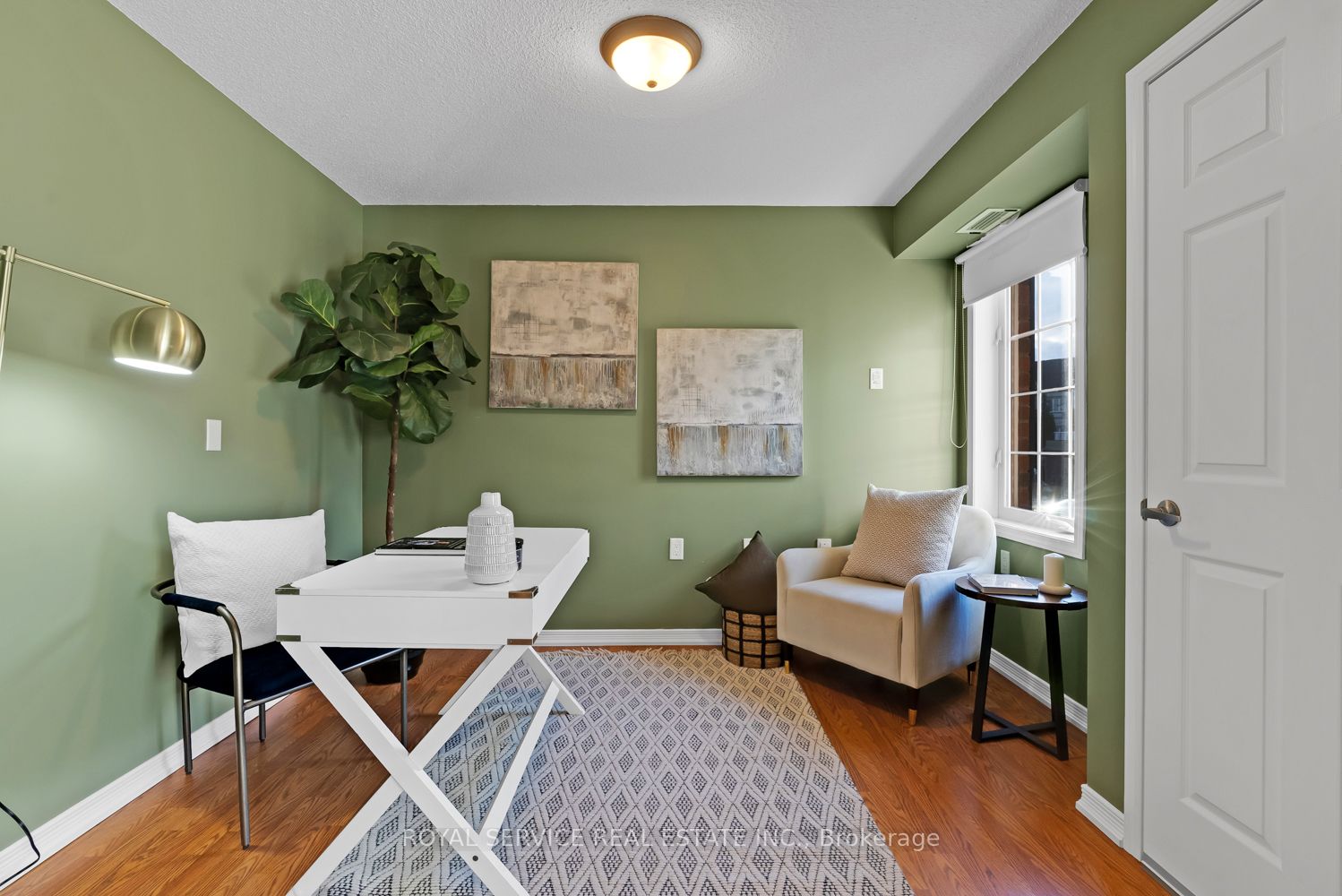 61 Clarington Boulevard, #216