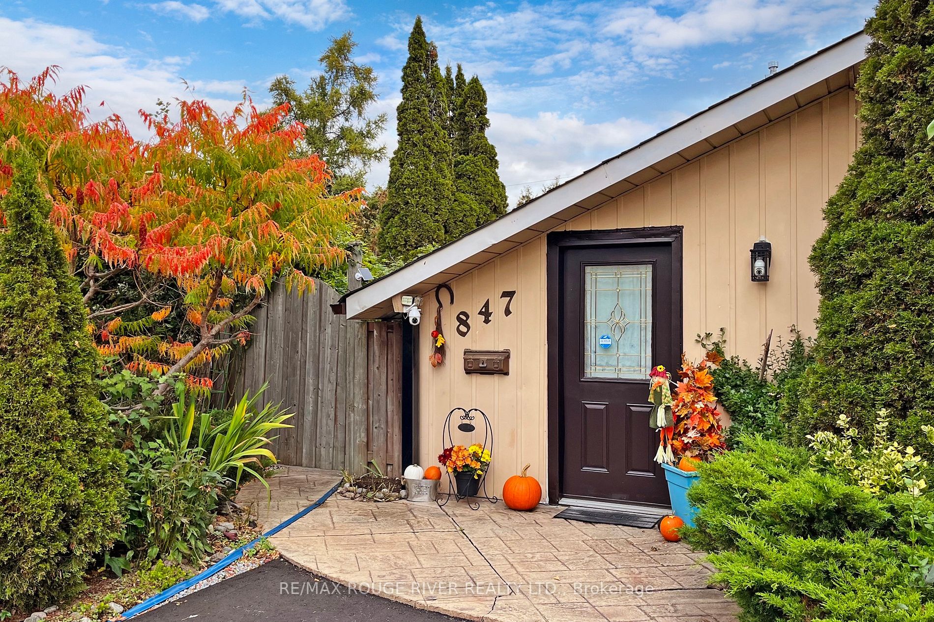 847 Zator Ave