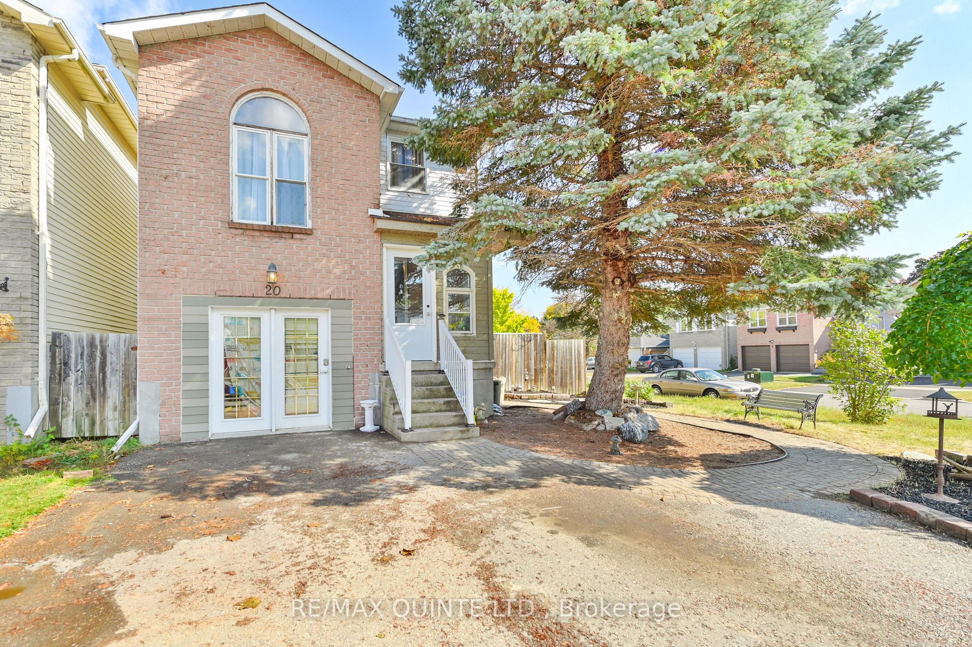 20 Empire Cres