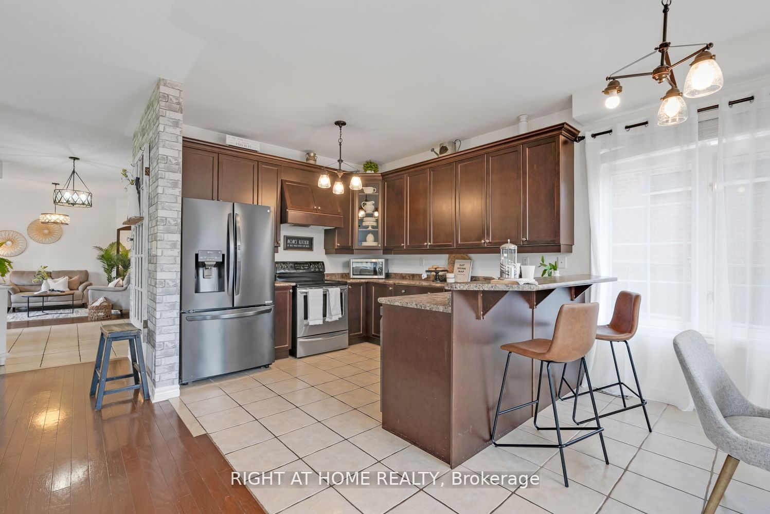 23 Don Morris Crt