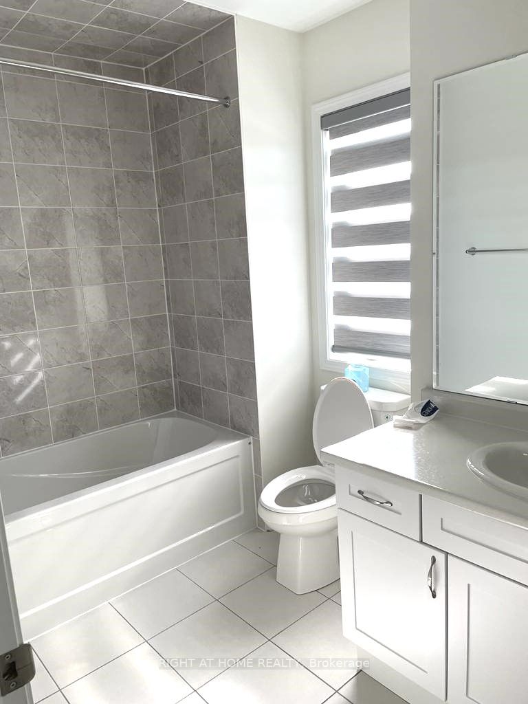 3240 Chimney Swift Cres