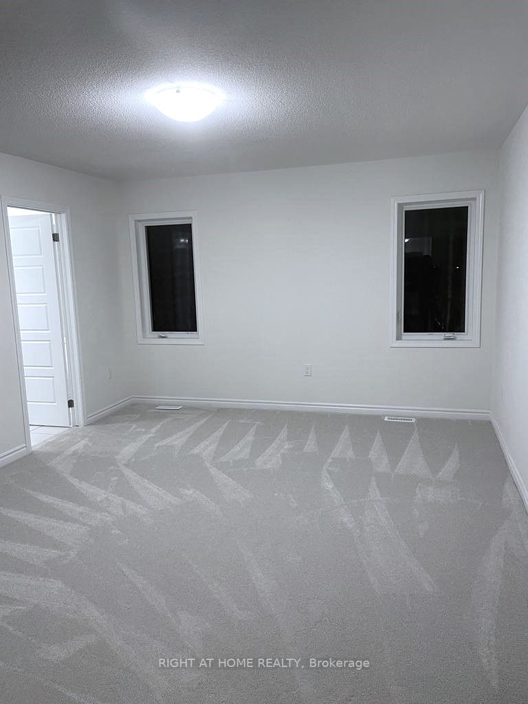 3240 Chimney Swift Cres