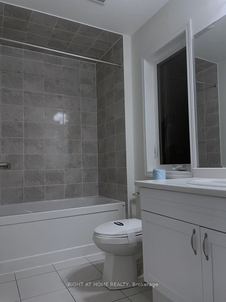 3240 Chimney Swift Cres