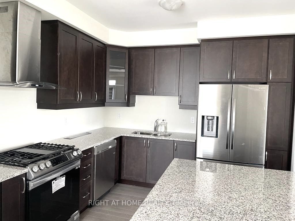 3240 Chimney Swift Cres
