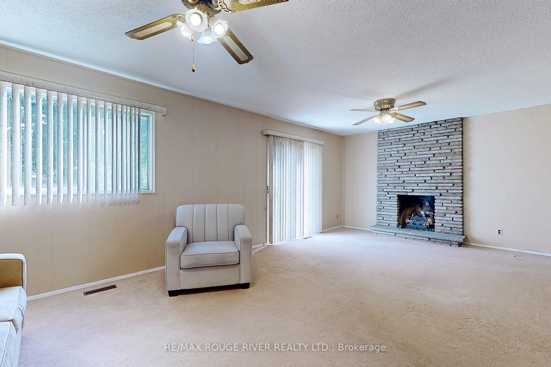 191 Darlingside Dr