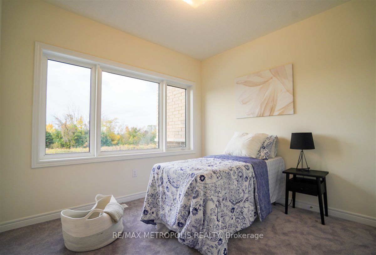20 Littlewood Dr