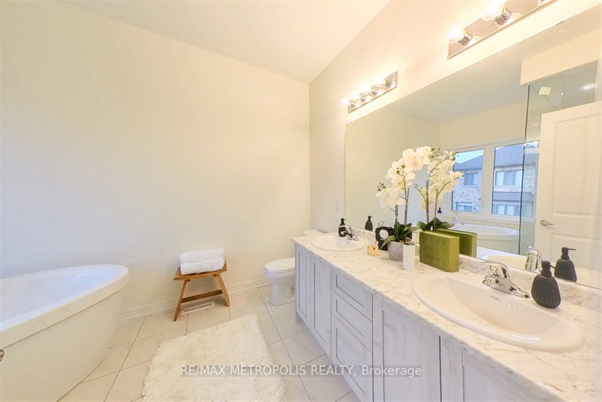 20 Littlewood Dr