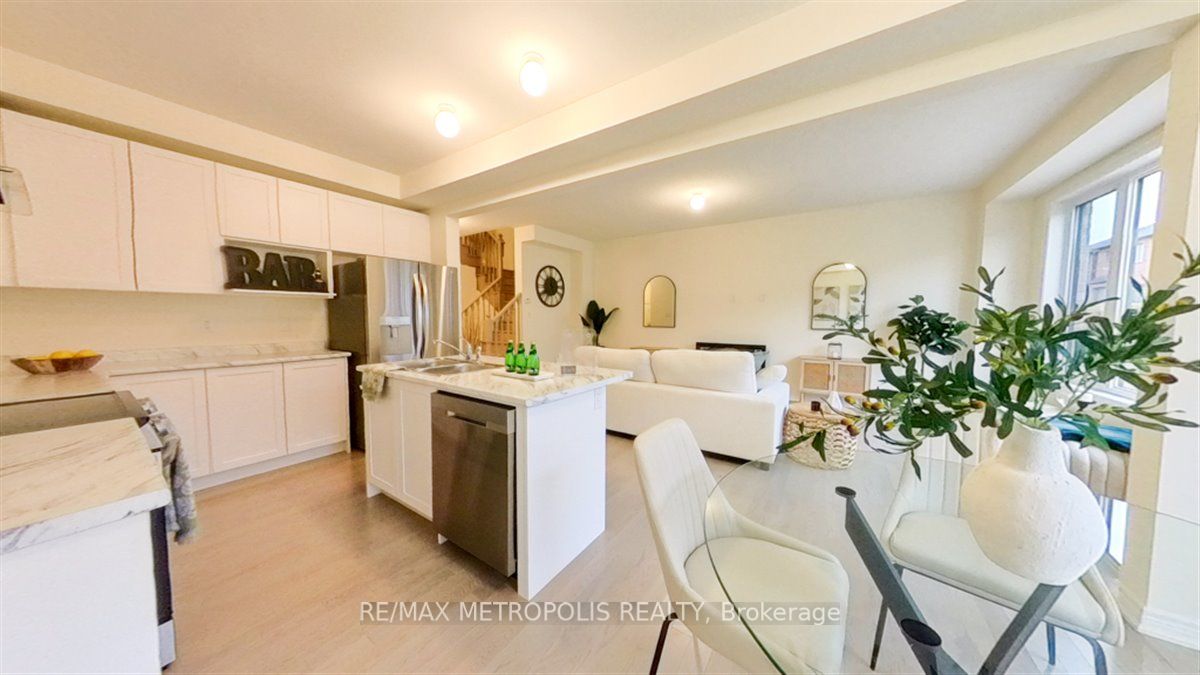 20 Littlewood Dr